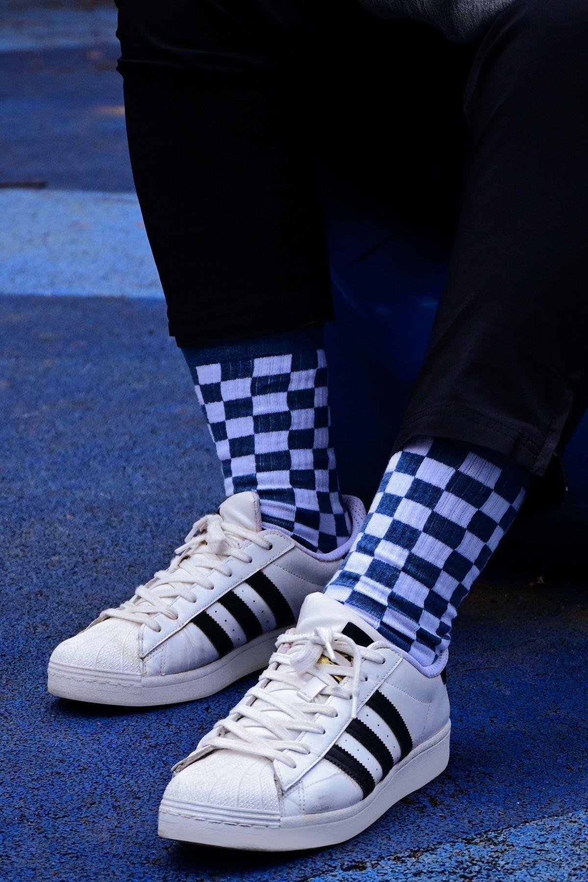 Erkek Mavi-Beyaz Dama Desenli Soket Çorap