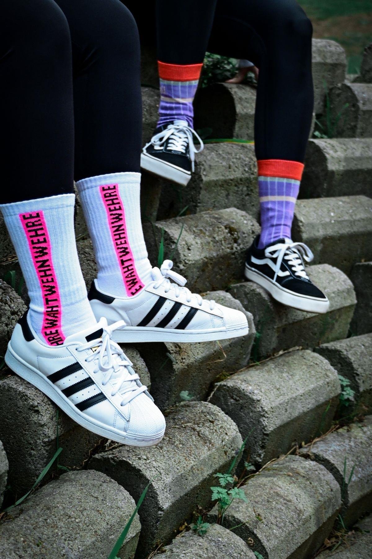 Kadın Beyaz-Pembe Sloganlı Soket Çorap