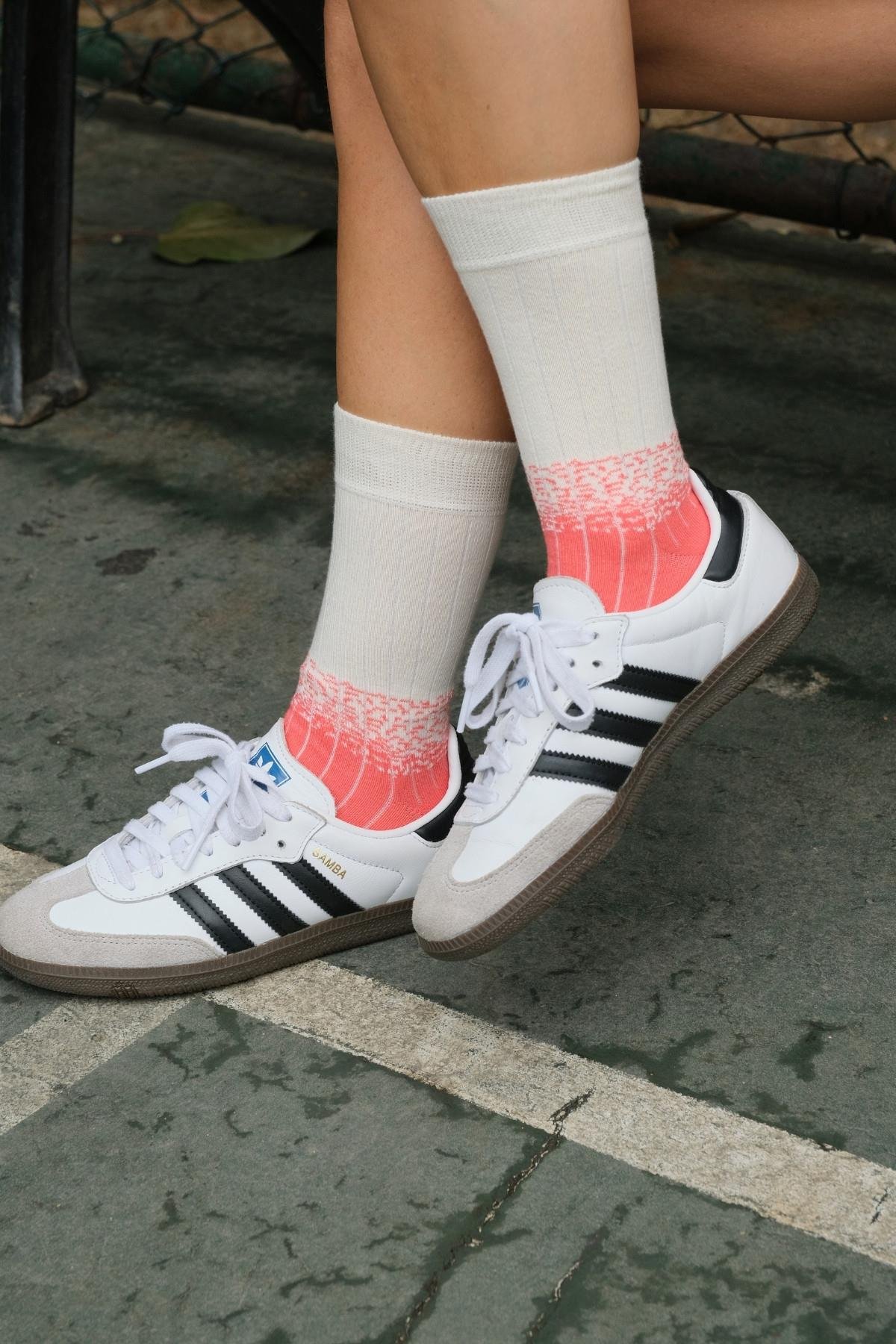 Kadın Pembe-Krem Desenli Soket Çorap