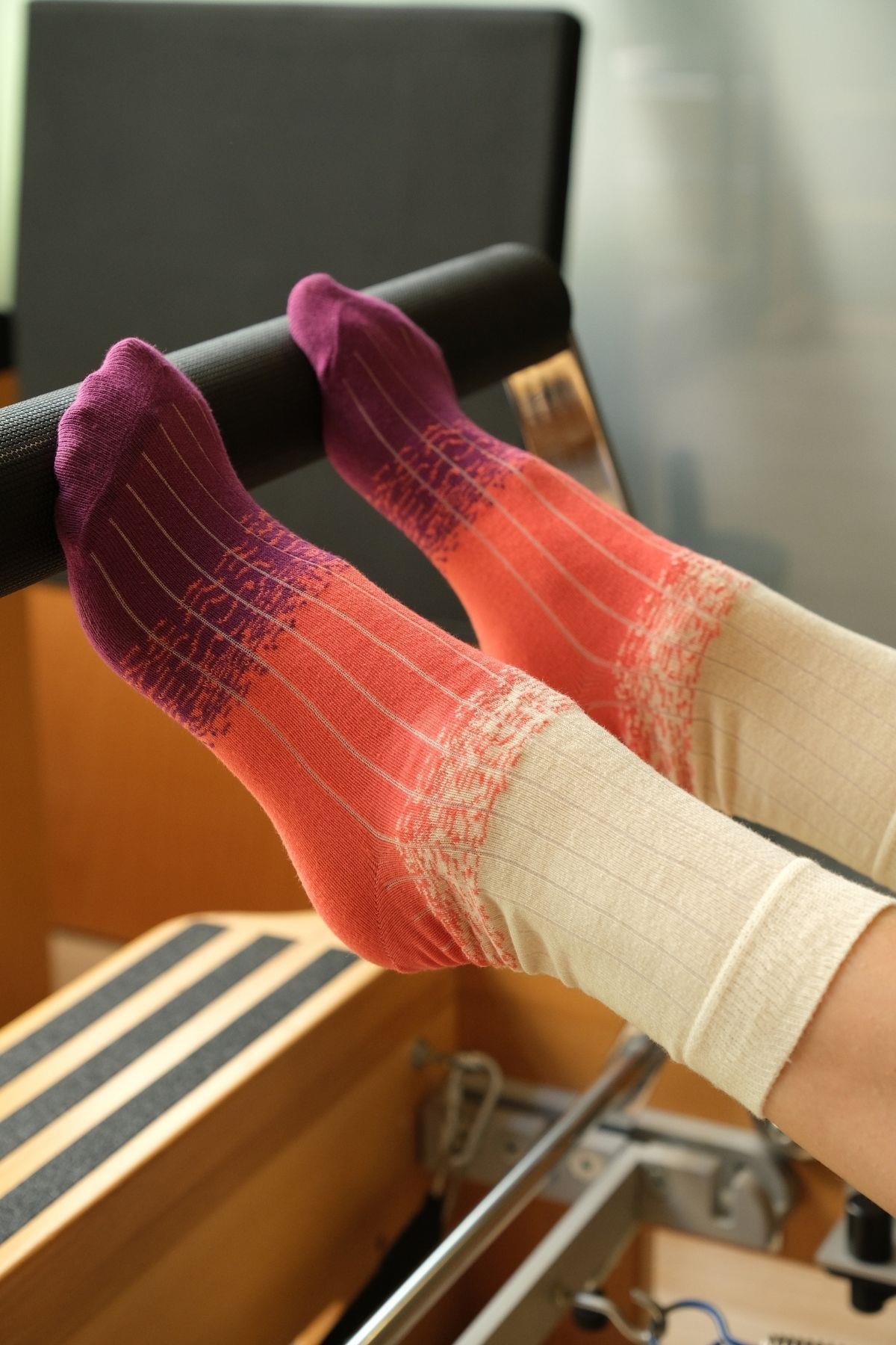 Kadın Pembe-Krem Desenli Soket Çorap