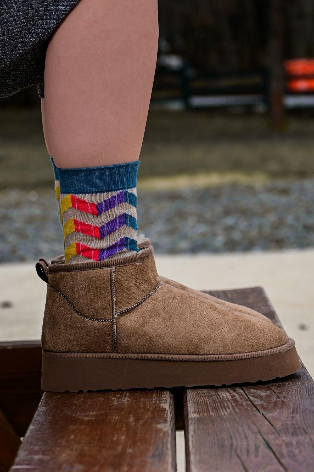 Kadın Yeşil-Mor Zikzak Desenli Soket Çorap