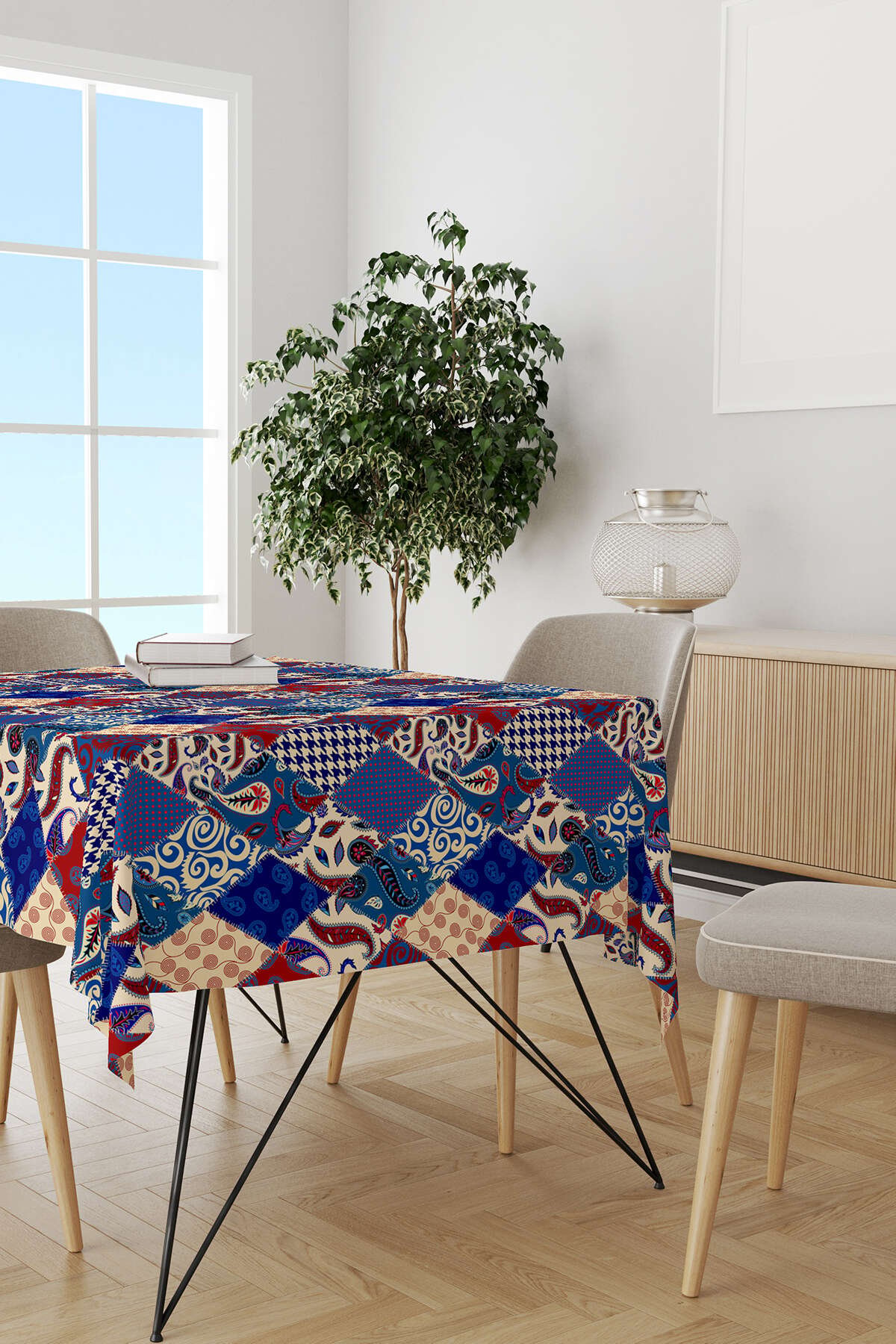 Kırmızı Lacivert Etnik Patchwork Desenli Dijital Baskılı Masaörtüsü CGH622-MS