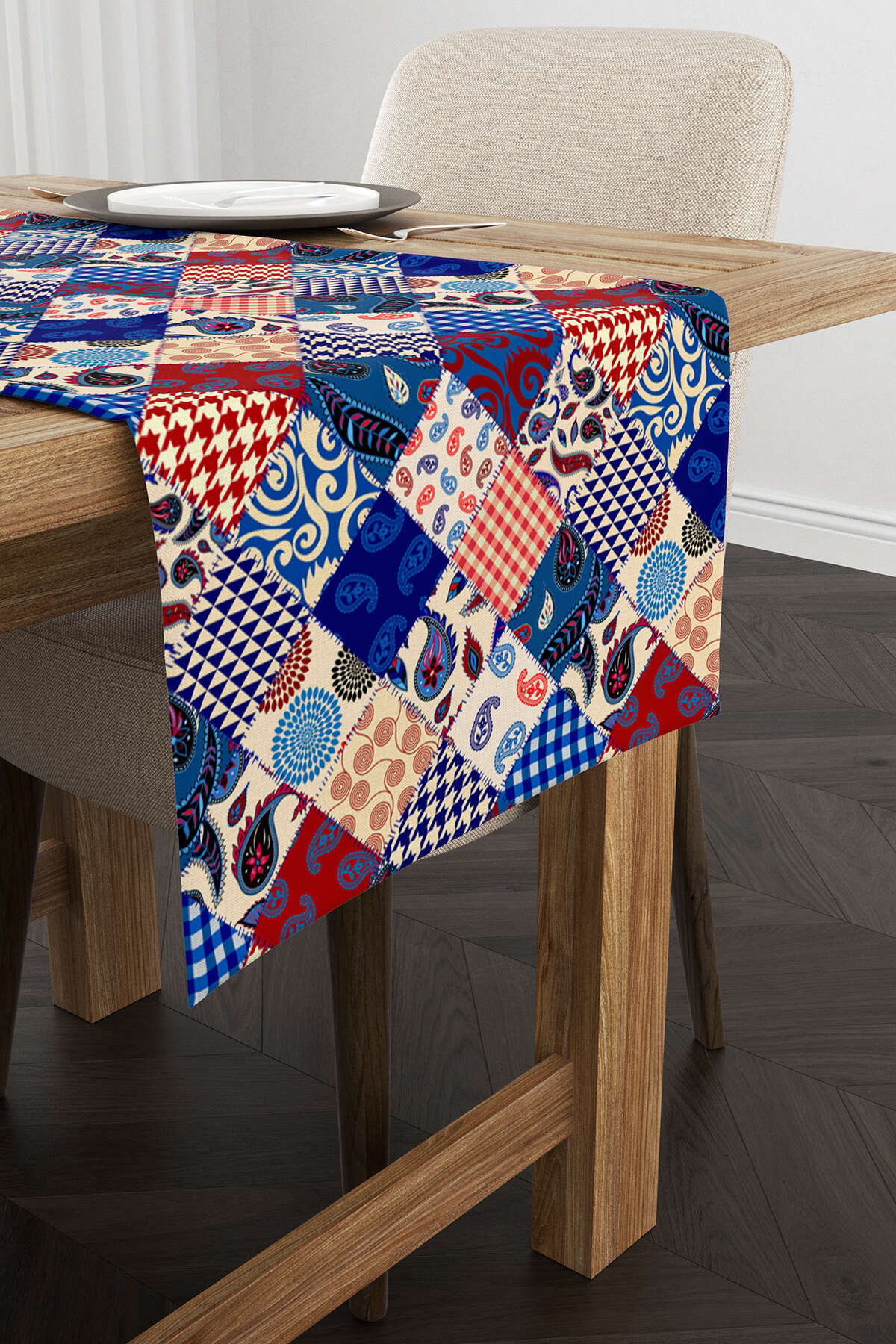 Kırmızı Mavi Etnik Patchwork Desenli Dijital Baskılı Runner CGH605-RN