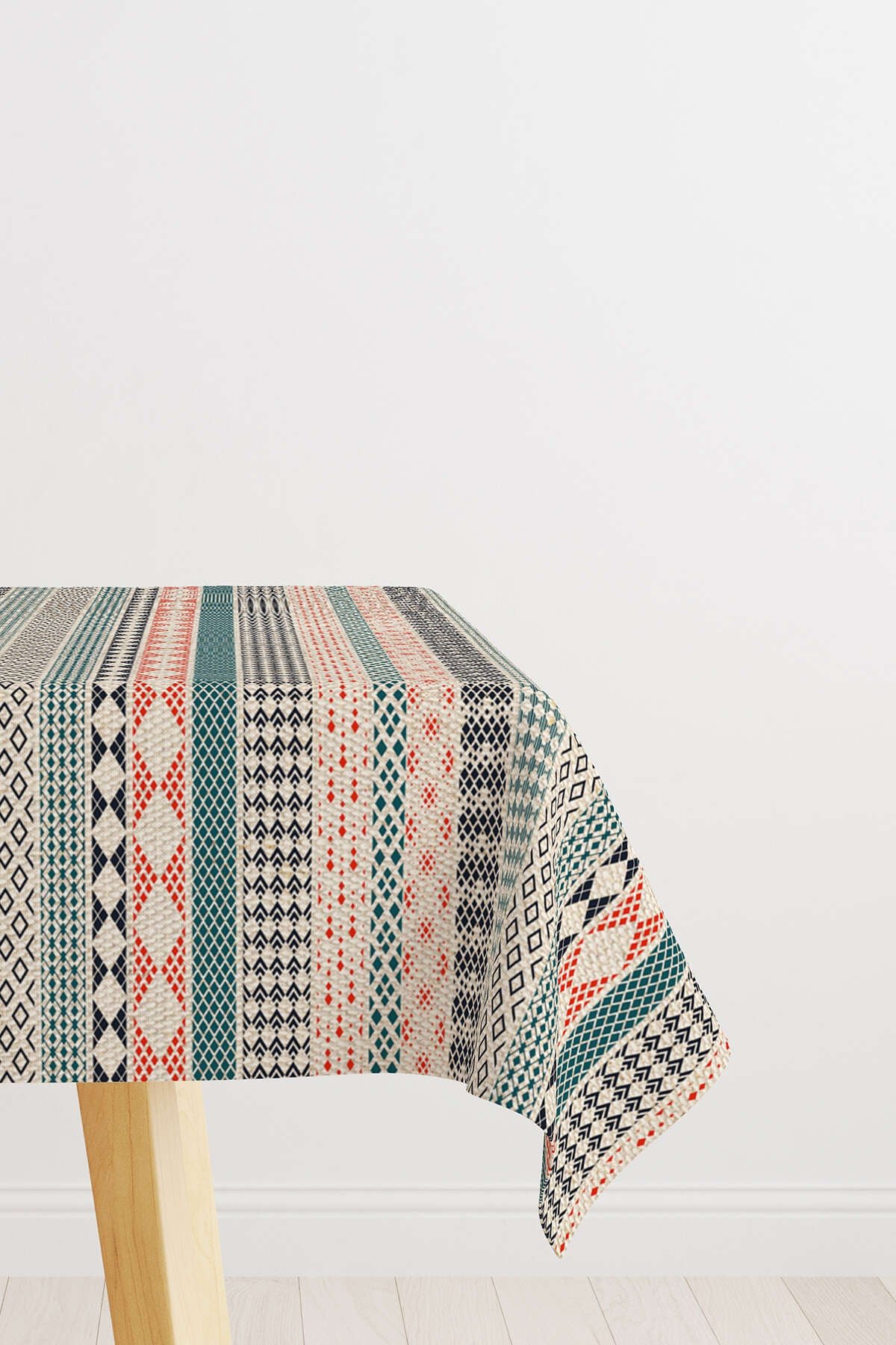 Krem Turuncu Etnik Kilim Desenli Dijital Baskılı Masaörtüsü CGH1109-MS