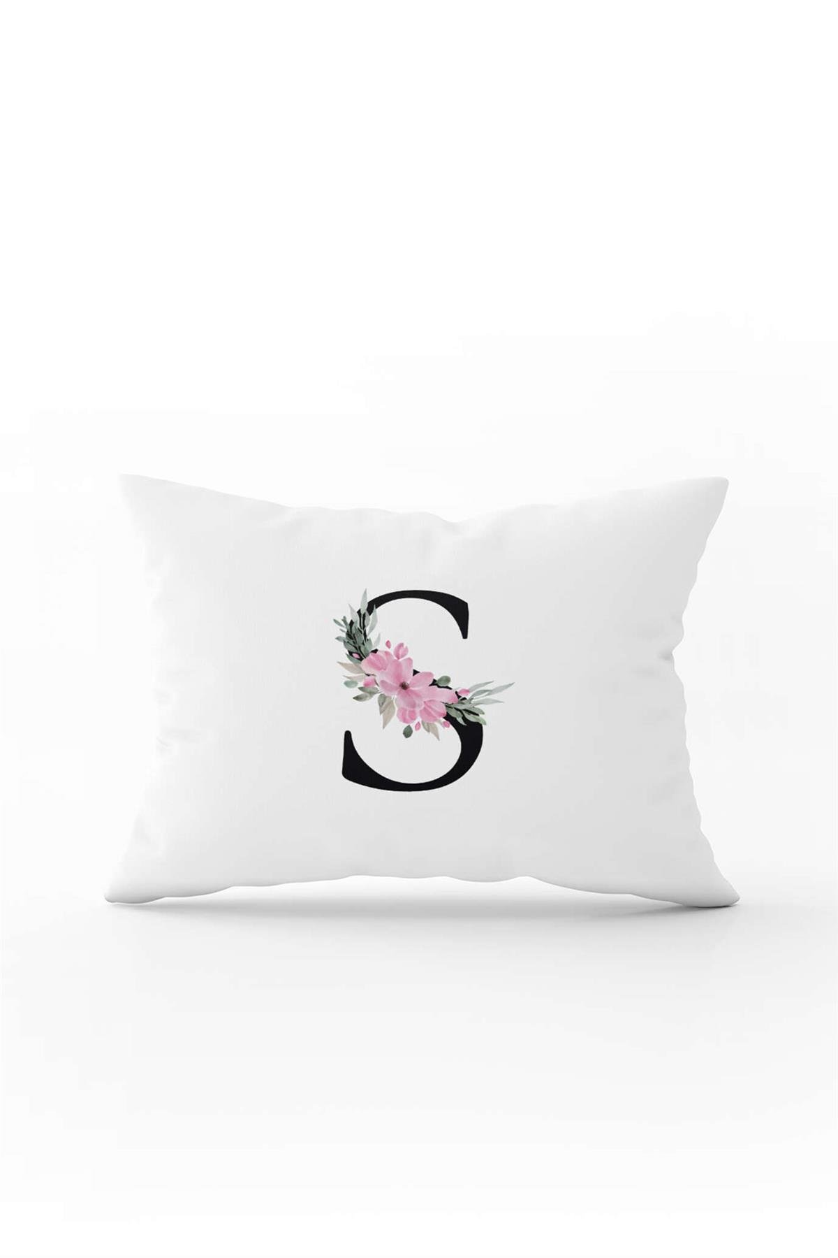 Pembe Çiçekli Siyah Harfli Çift Tarafı Dijital Baskılı Kırlent Kılıfı S Harfi