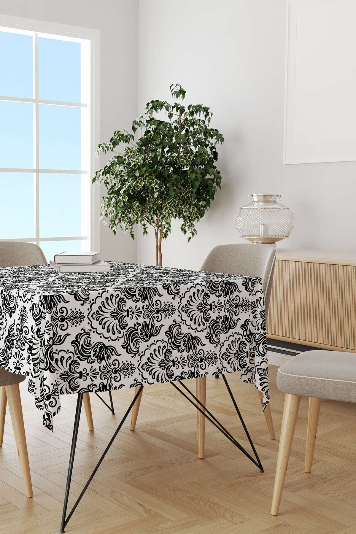 Siyah Beyaz Etnik Damask Desenli Masaörtüsü CGH343-MS