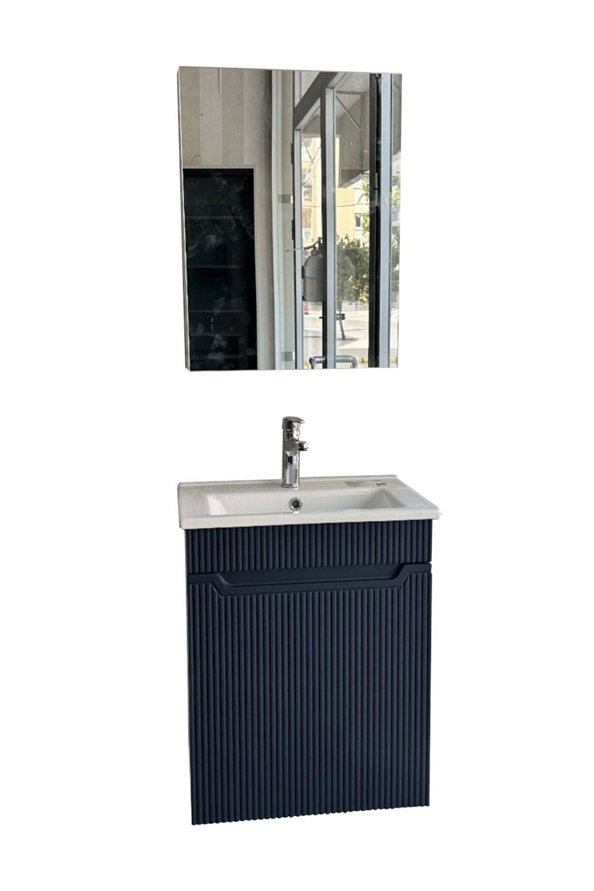 BANYO DOLABI AYNALI CNC İŞLEMELİ MEMBRAN KAPAKLI 55 cm