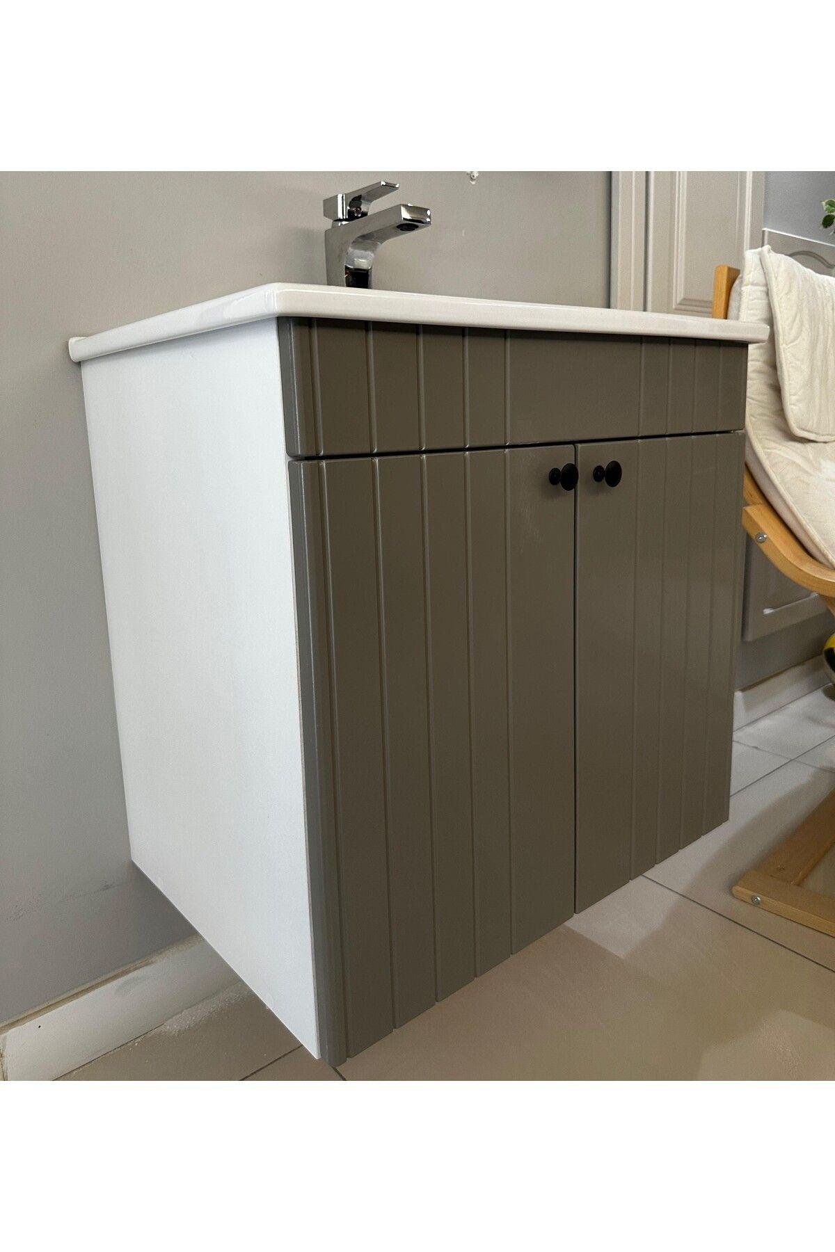 BANYO DOLABI AYNALI CNC İŞLEMELİ MEMBRAN KAPAKLI 65 cm