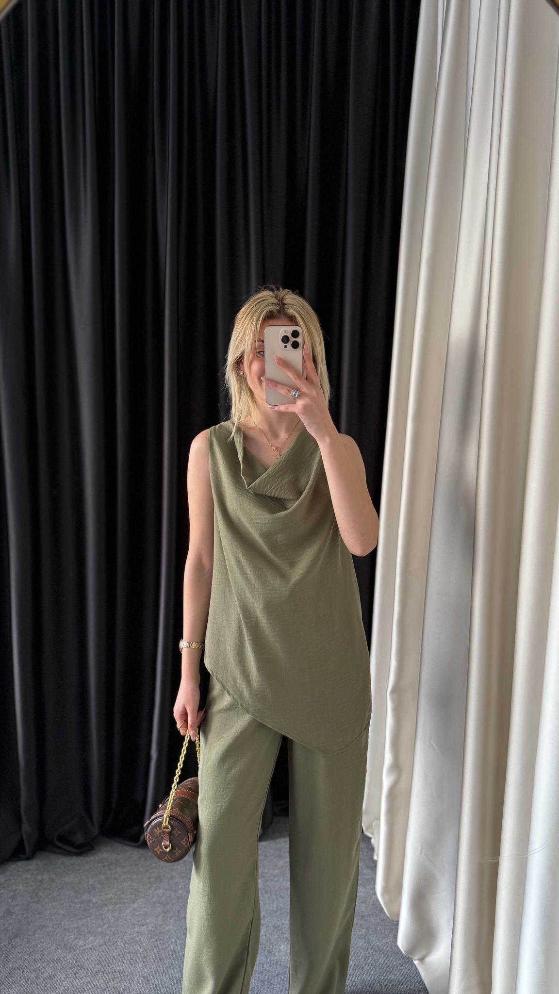 DEGAJE YAKA ASİMETRİK YEŞİL BLUZ