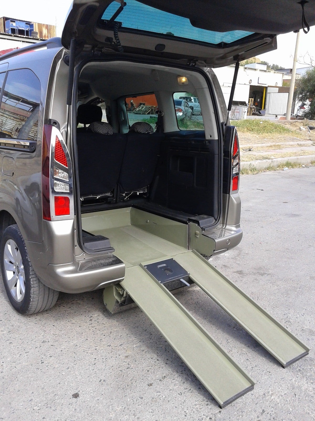 Engelli Taşıma Rampası