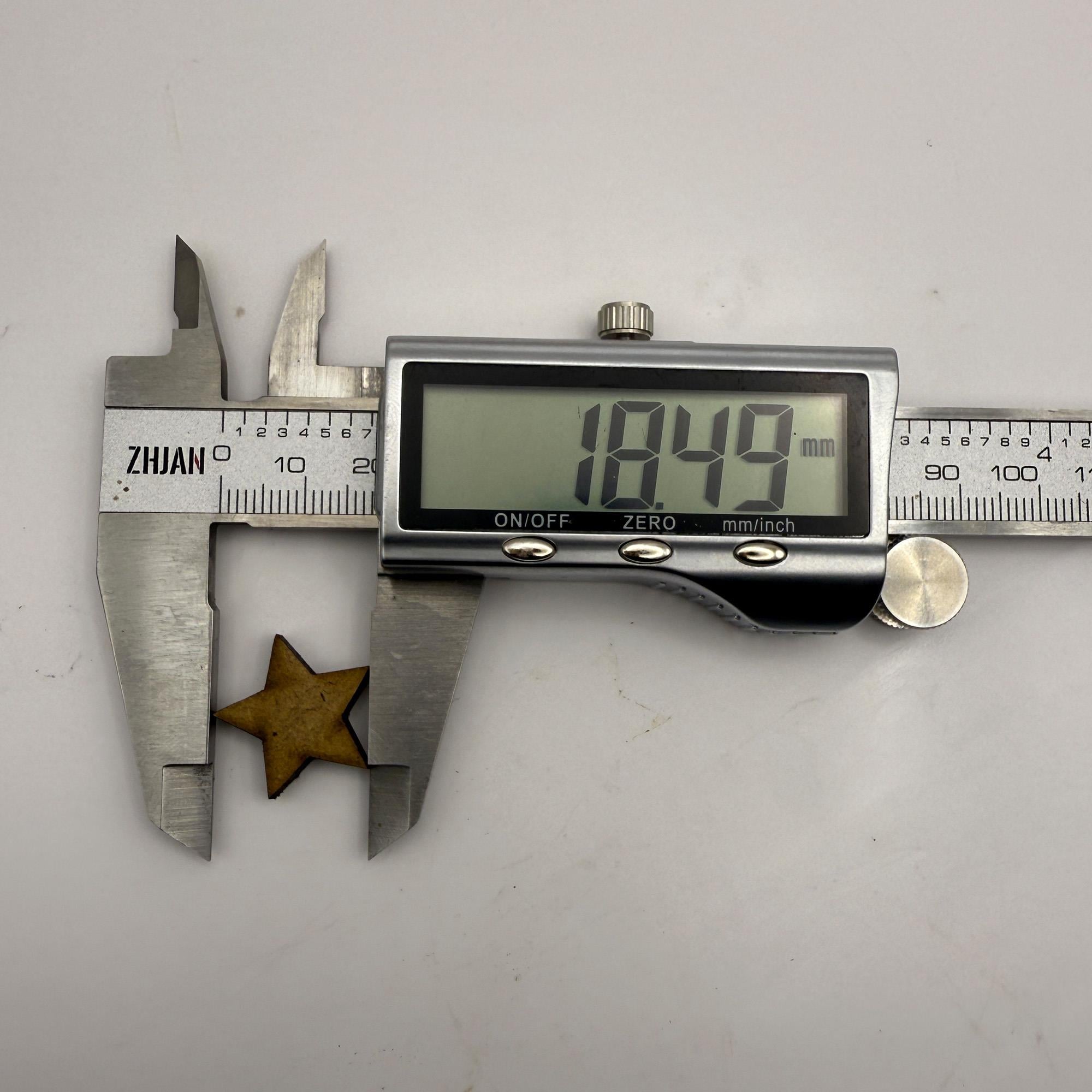 25 Adet Küçük Yıldız Ahşap Hobi Parçaları | 18 mm Yıldız Şekilli MDF Kesim