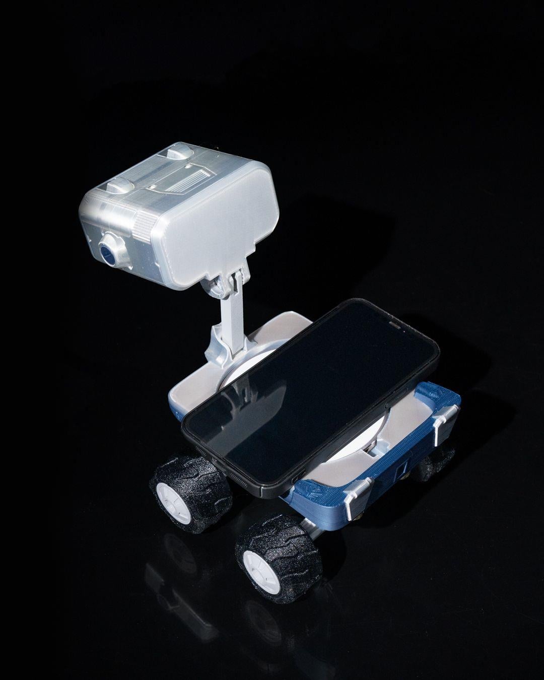chargerbot-figuru-d87c-c.jpg
