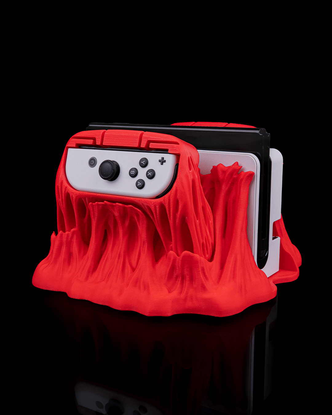chew-it-dock-cover-and-controller-hold-4-9f87.png
