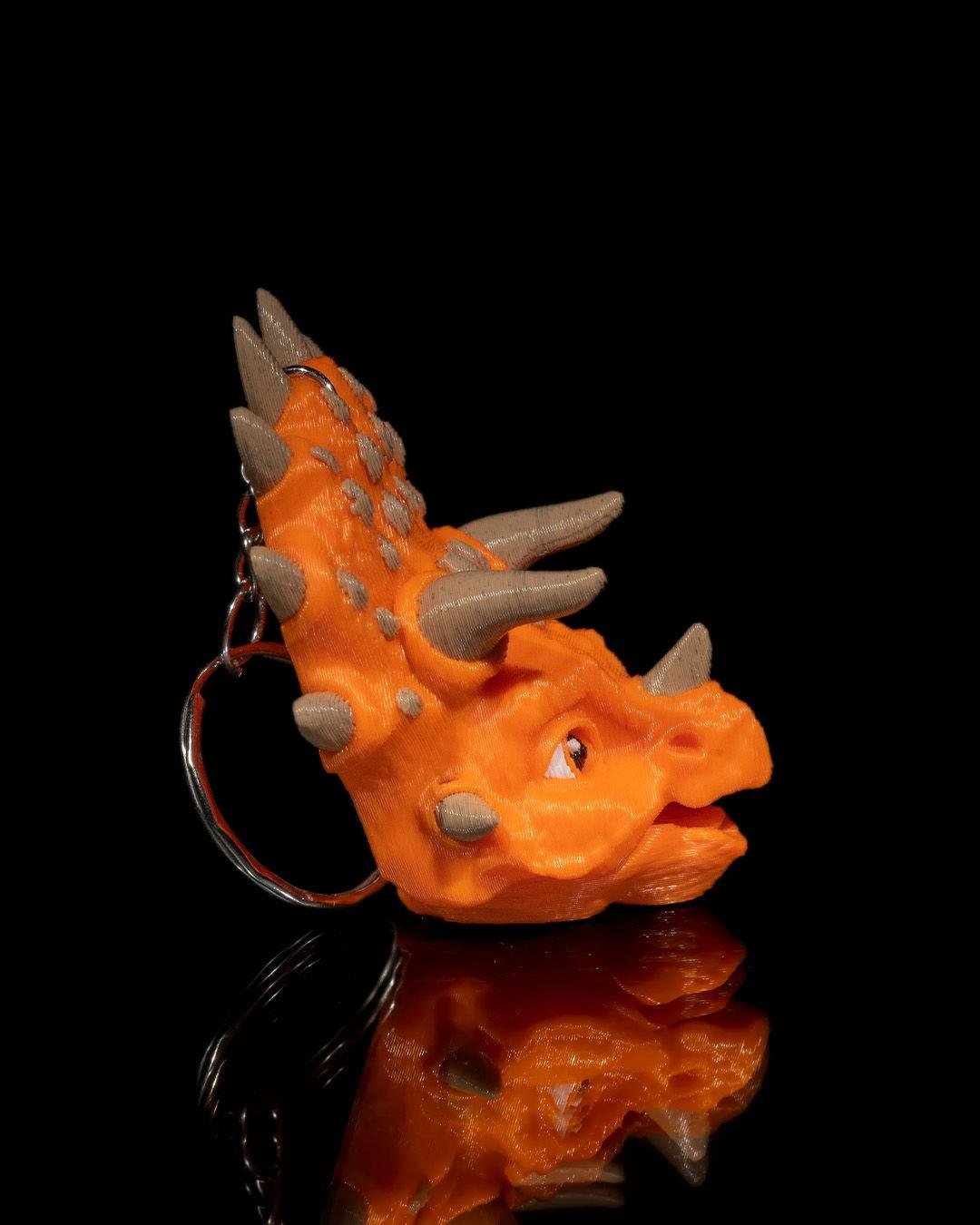 hareketli-triceratops-anahtarlik-fcf7-4.jpg