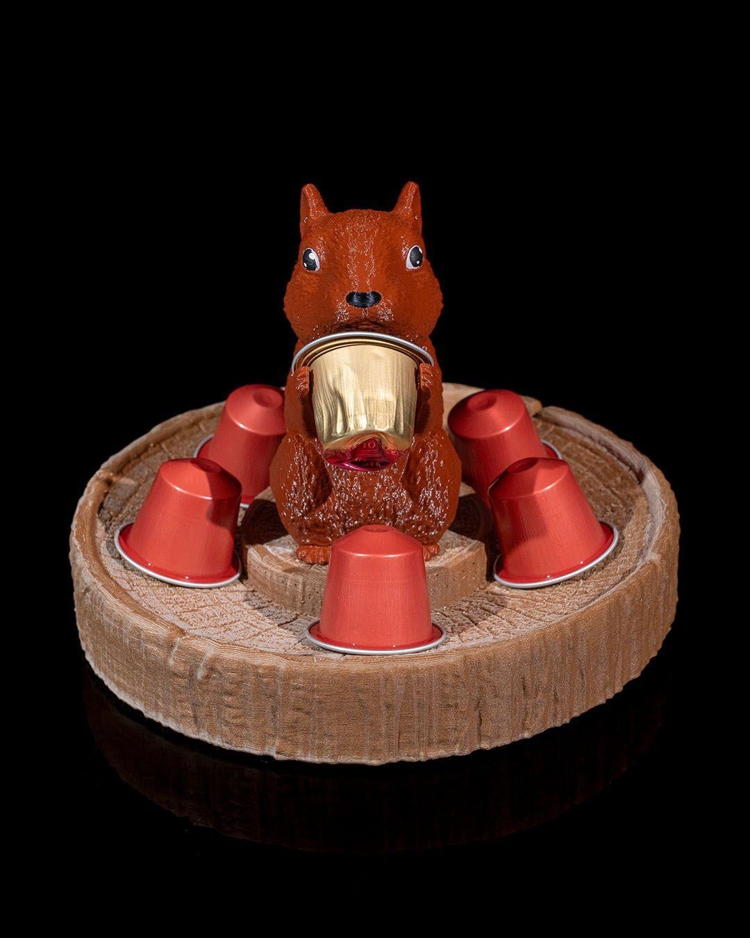 kafeinli-sincap-figuru-88fe4c.jpg