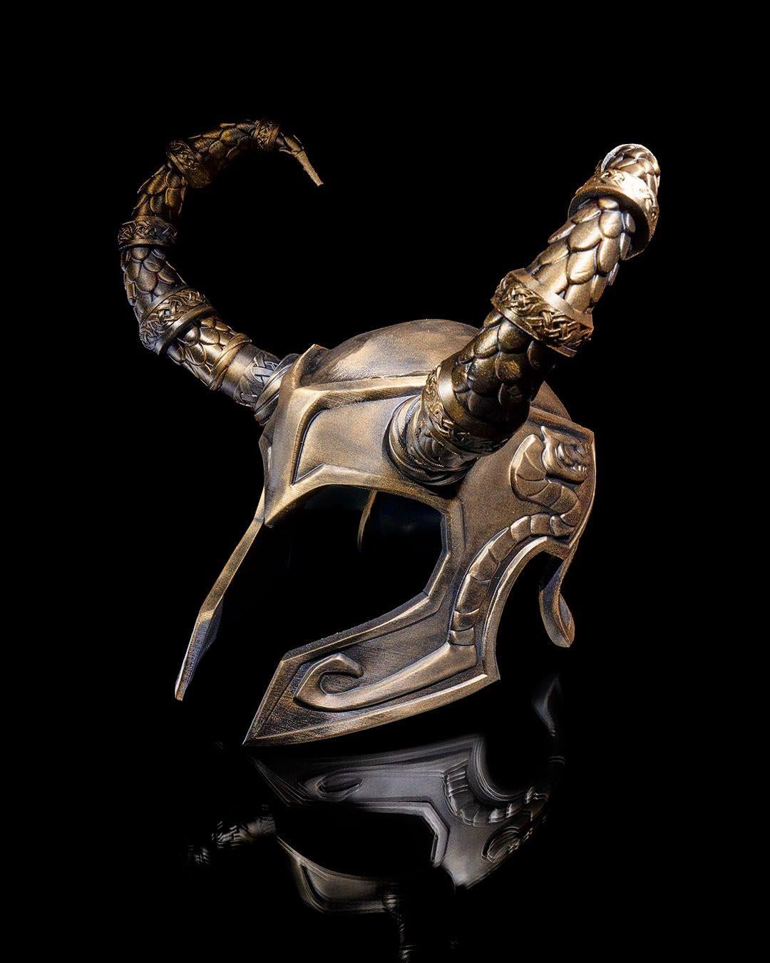 loki-nin-migferi-5cd6d8.jpg