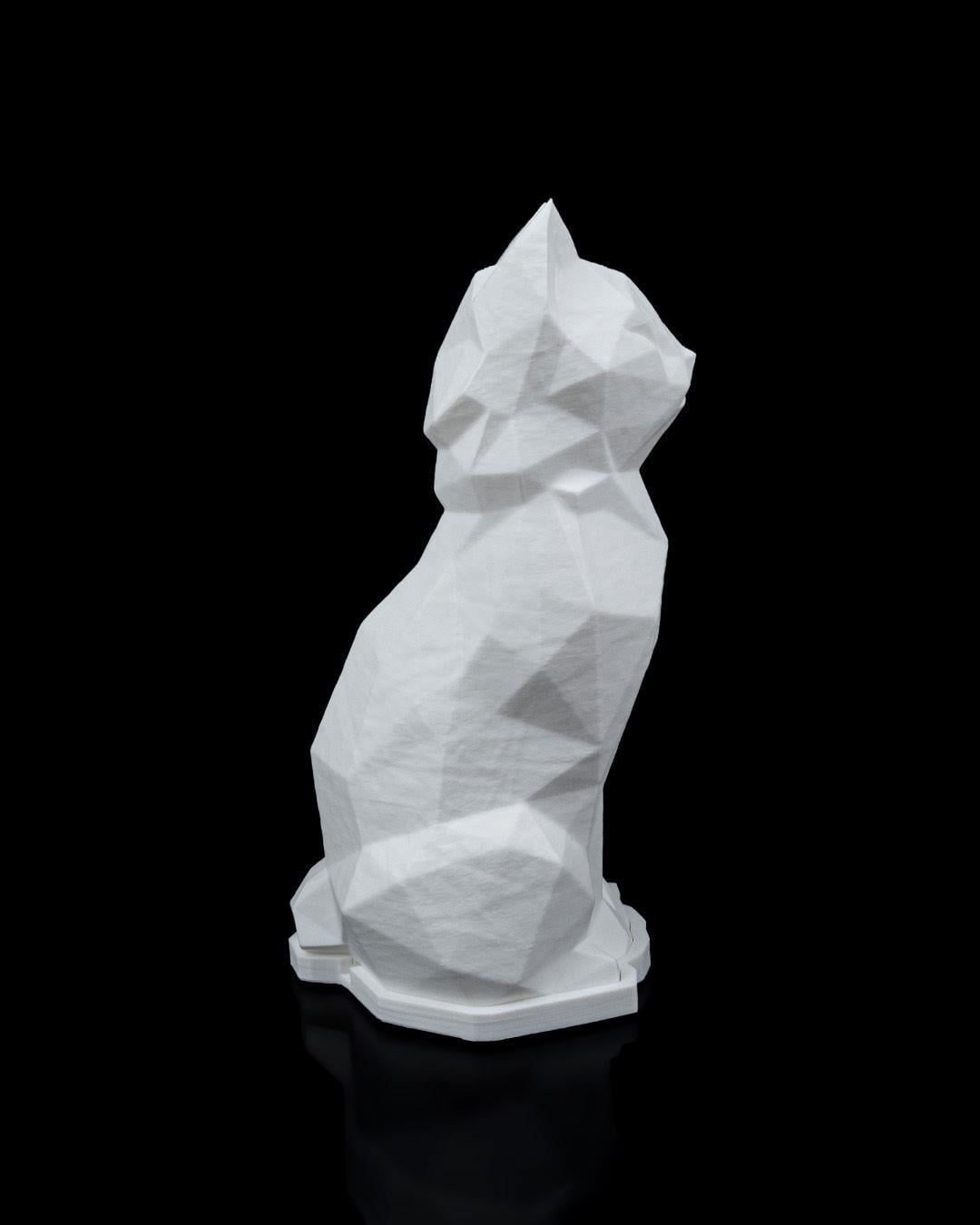 low-poly-kedi-masa-lambasi-5c-bca.jpg