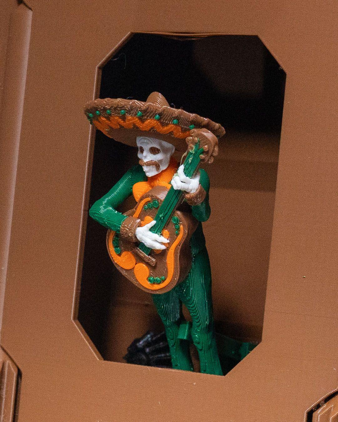 mariachi-askilik-f-6a0e.jpg