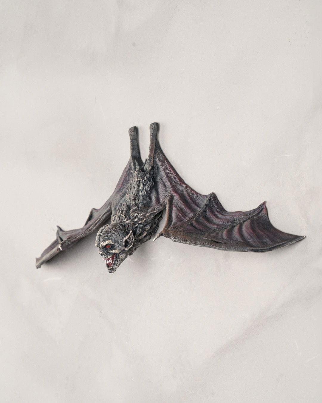 not-quite-a-bat-dekor-93b1-3.jpg