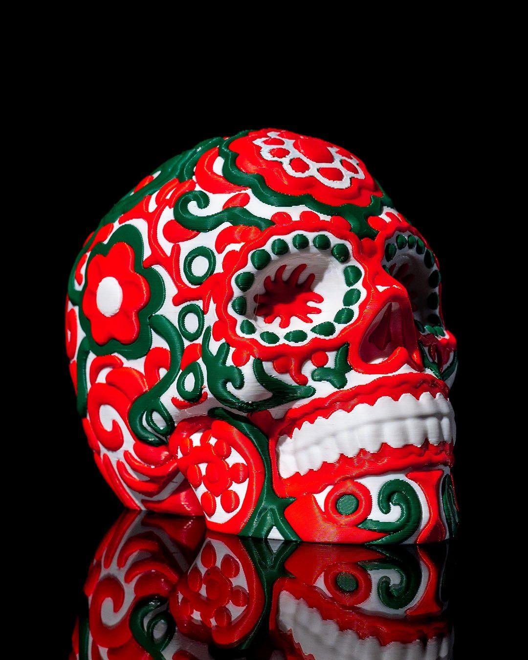 seker-kafatasi-heykeli-4369f7.jpg