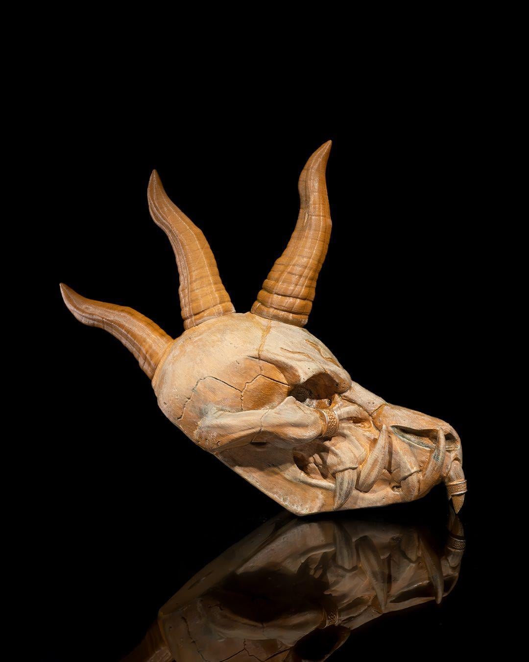 siyah-ejderha-kafatasi--9a6d-.jpg