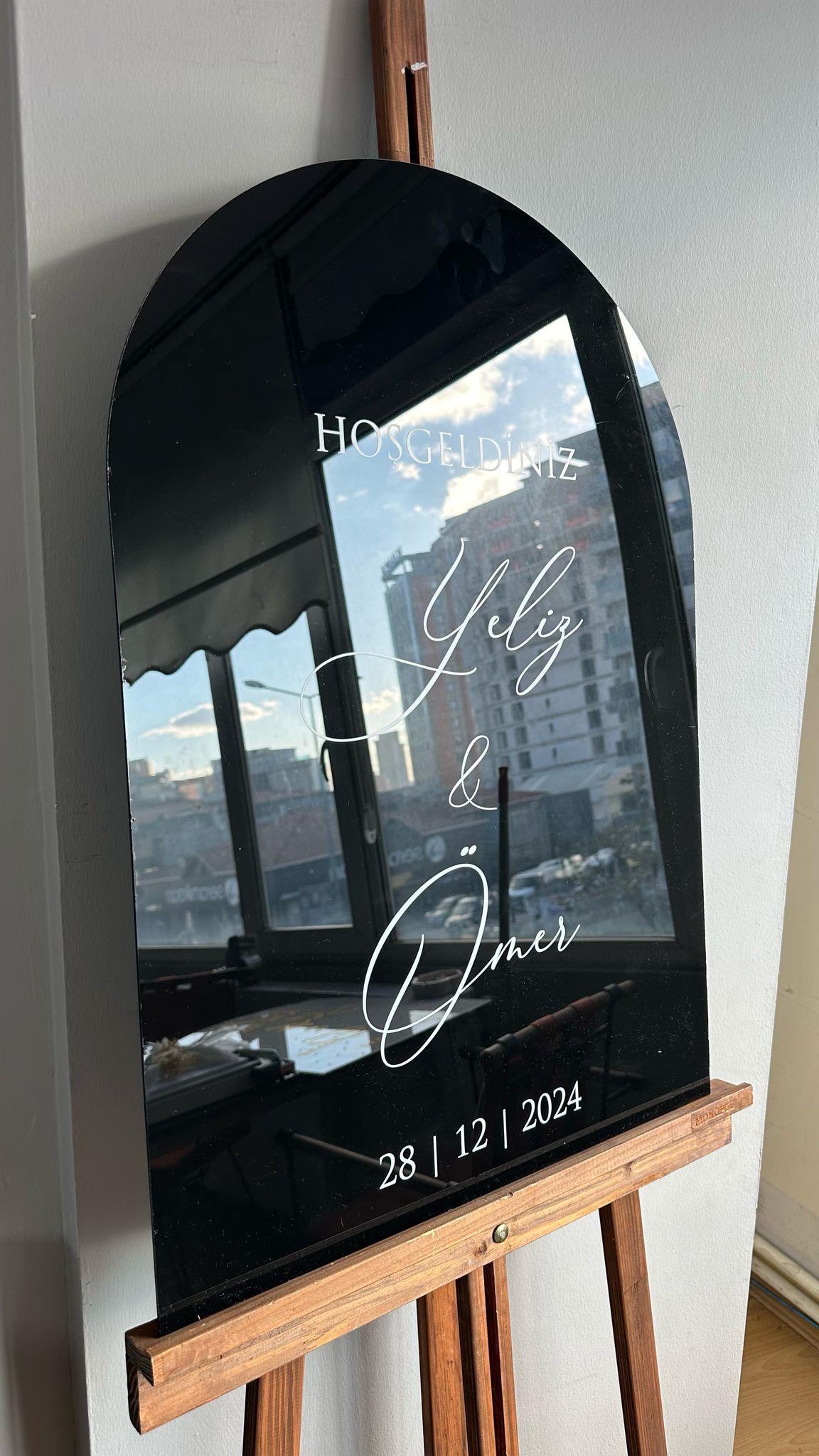 Oval siyah Karşılama panosu  pleksi