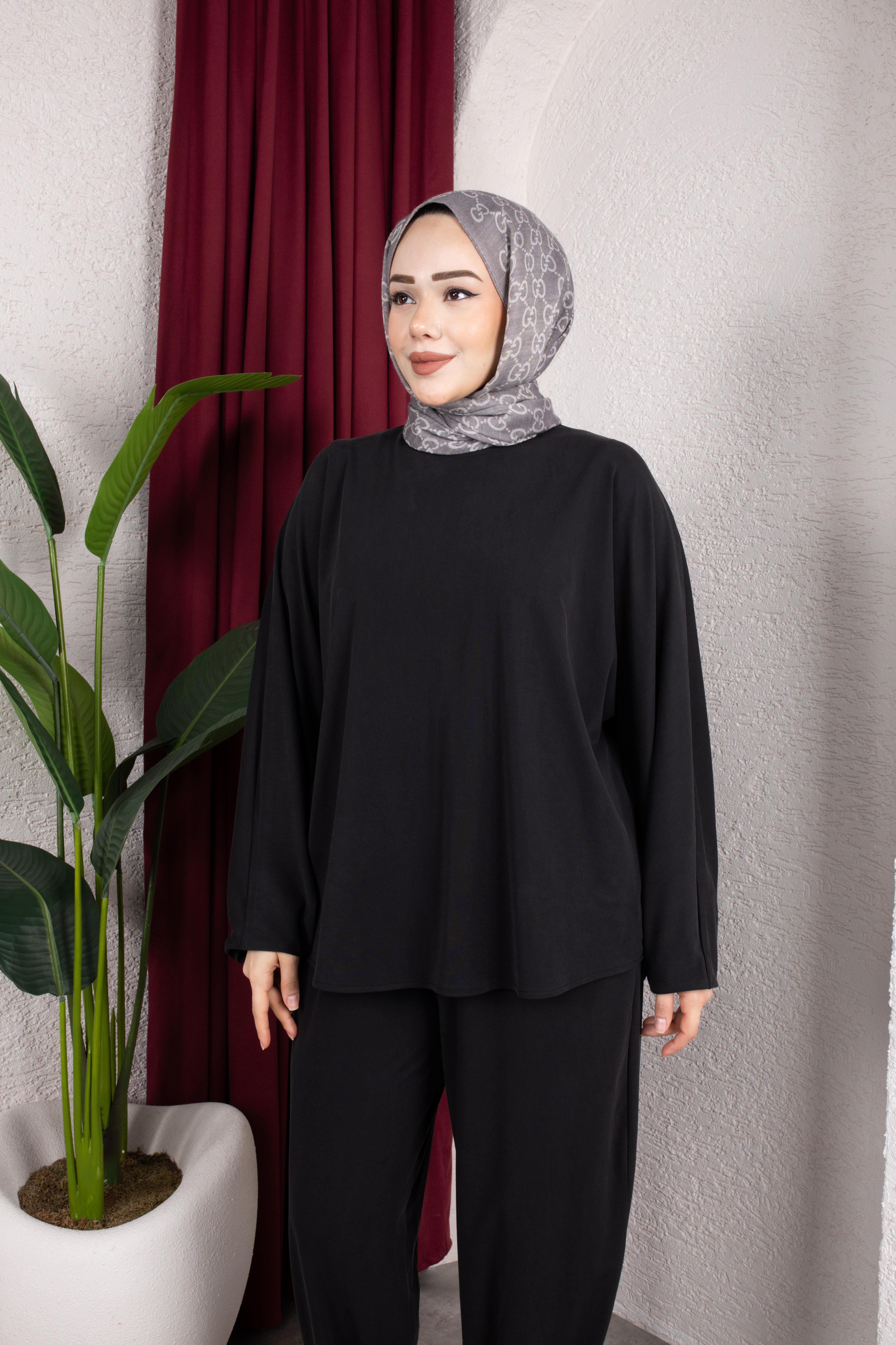 Mudra Takım | Siyah