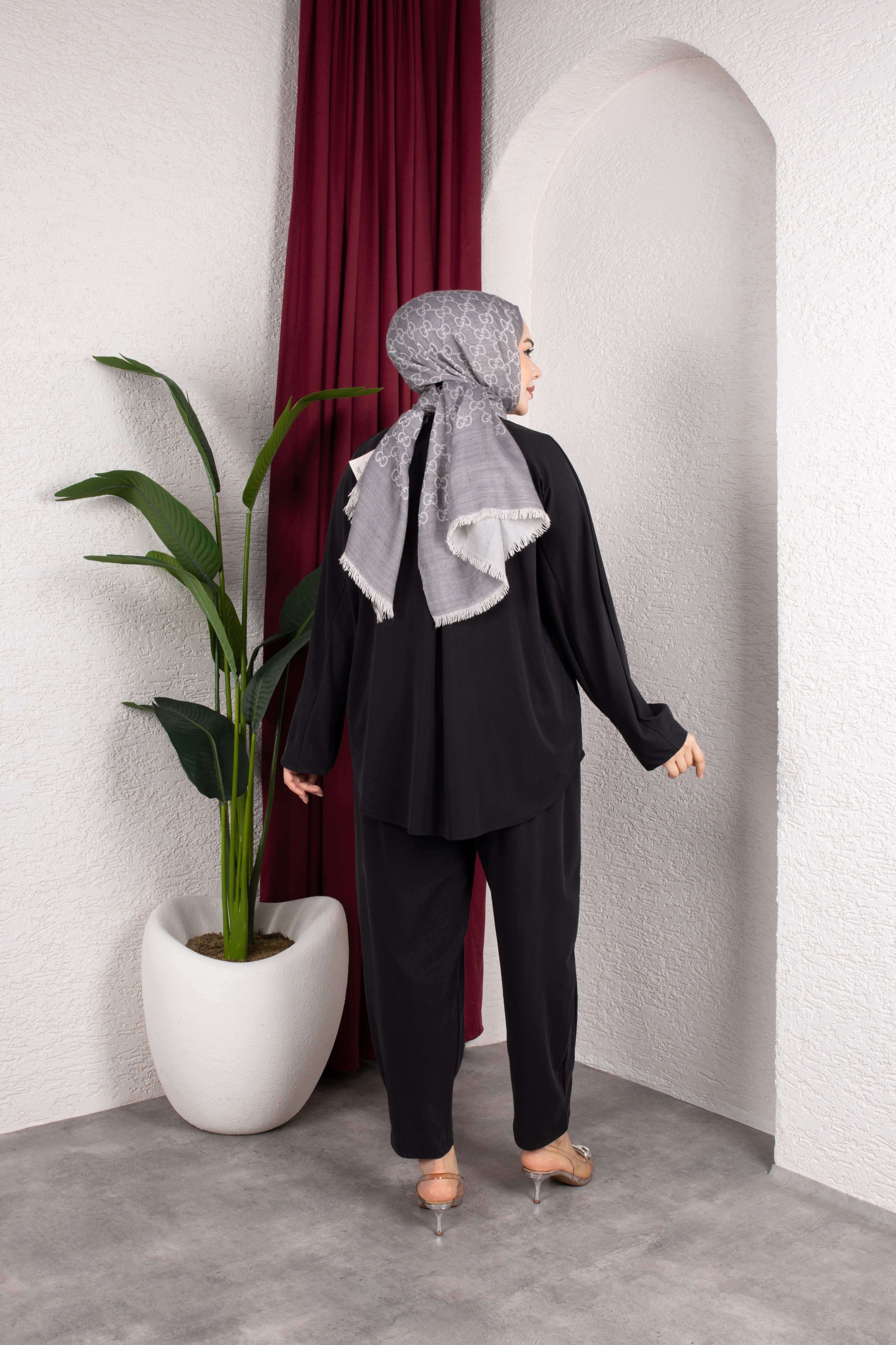 Mudra Takım | Siyah