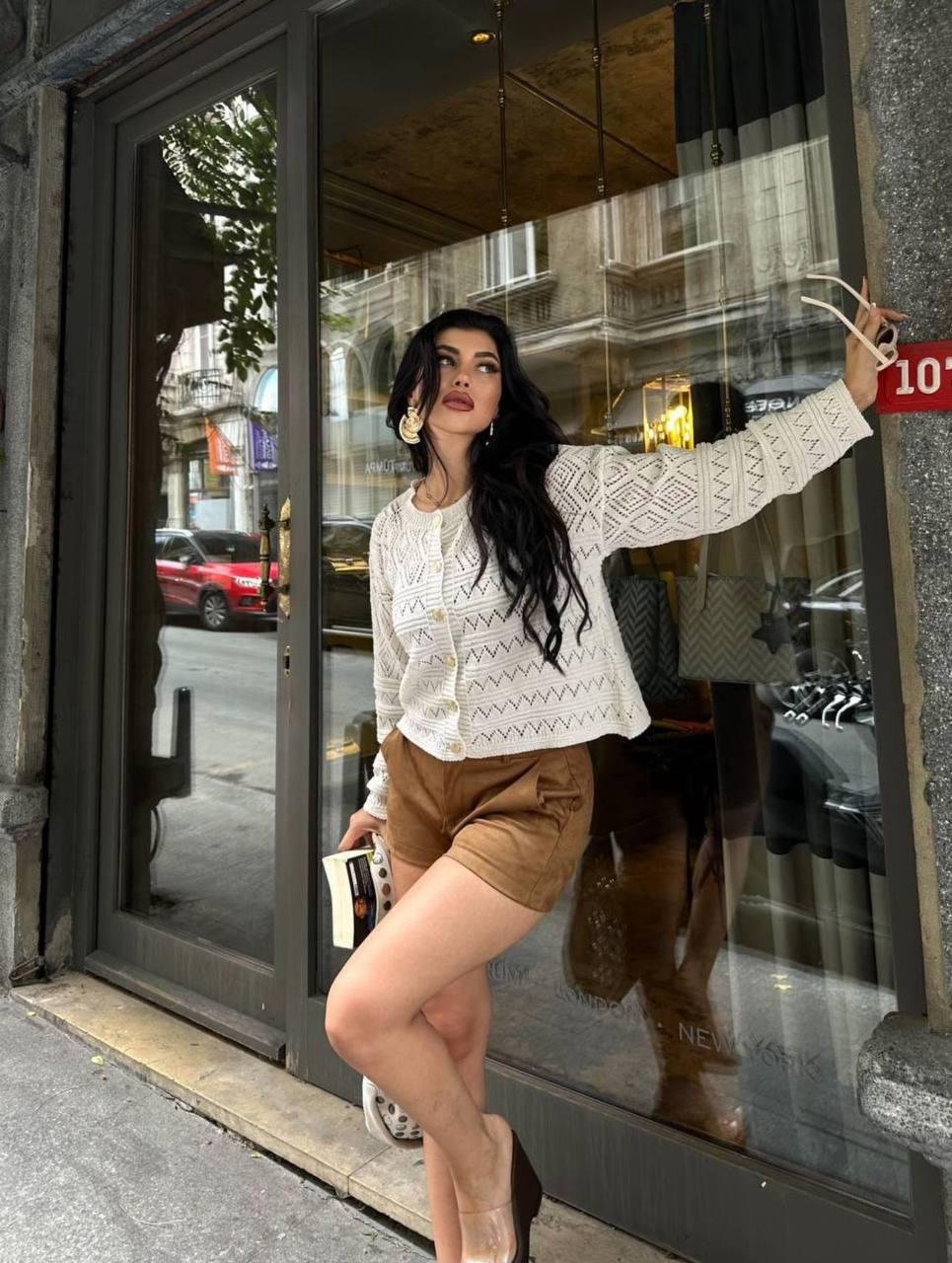Ajurlu Düğmeli Crop Hırka