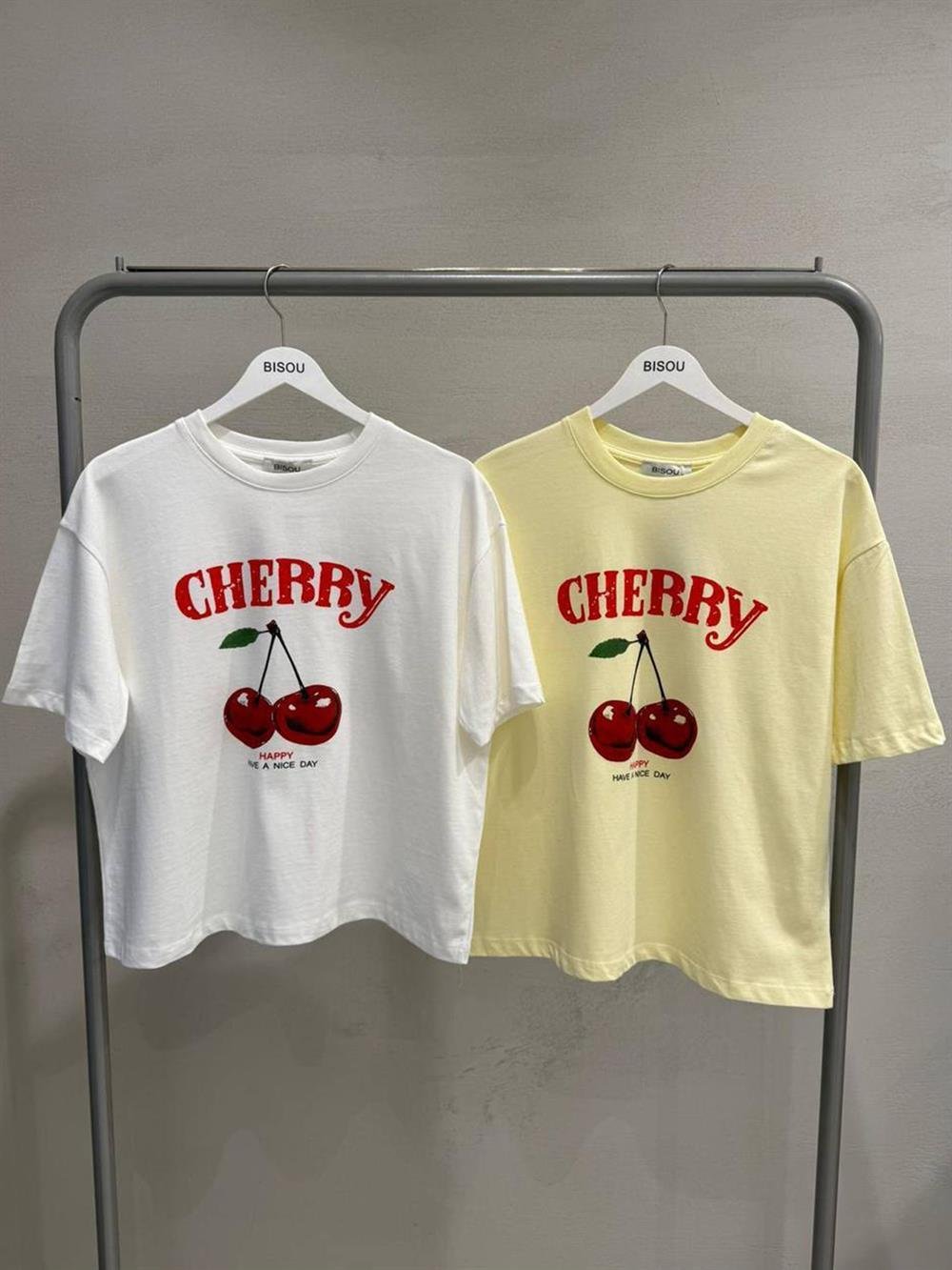 Beyaz Cherry Baskılı Oversize T-shirt