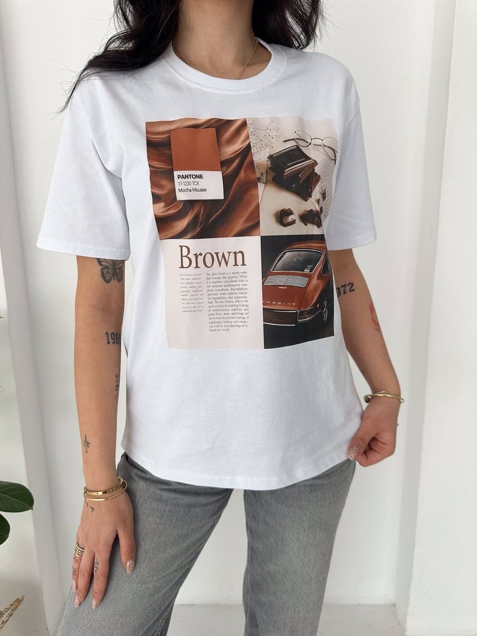 Beyaz Kahve Araba Baskılı T-Shirt