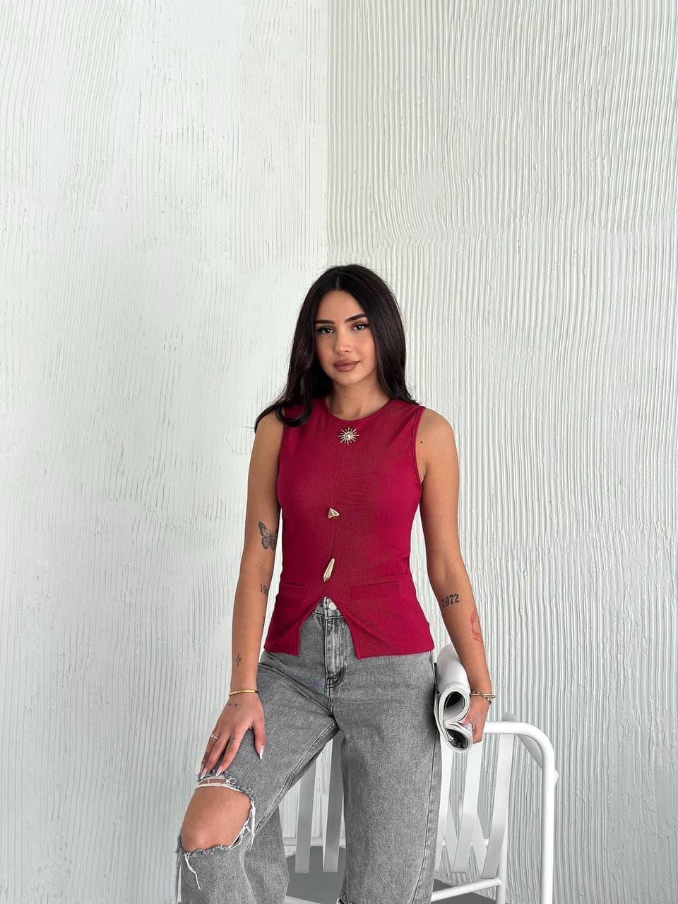 Bordo Güneş Aksesuar Detaylı Sıfır Kol Bluz