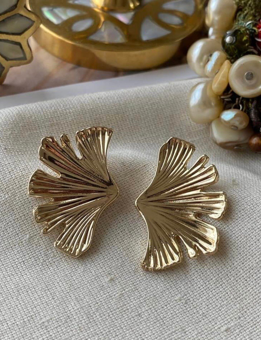 Gold Tasarım Yaprak Küpe