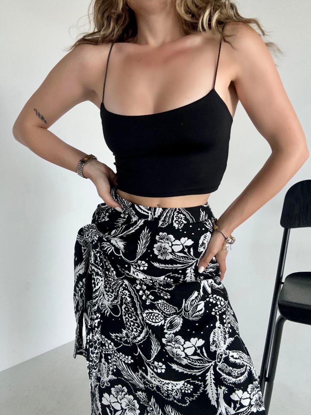 İp Askılı Siyah Crop