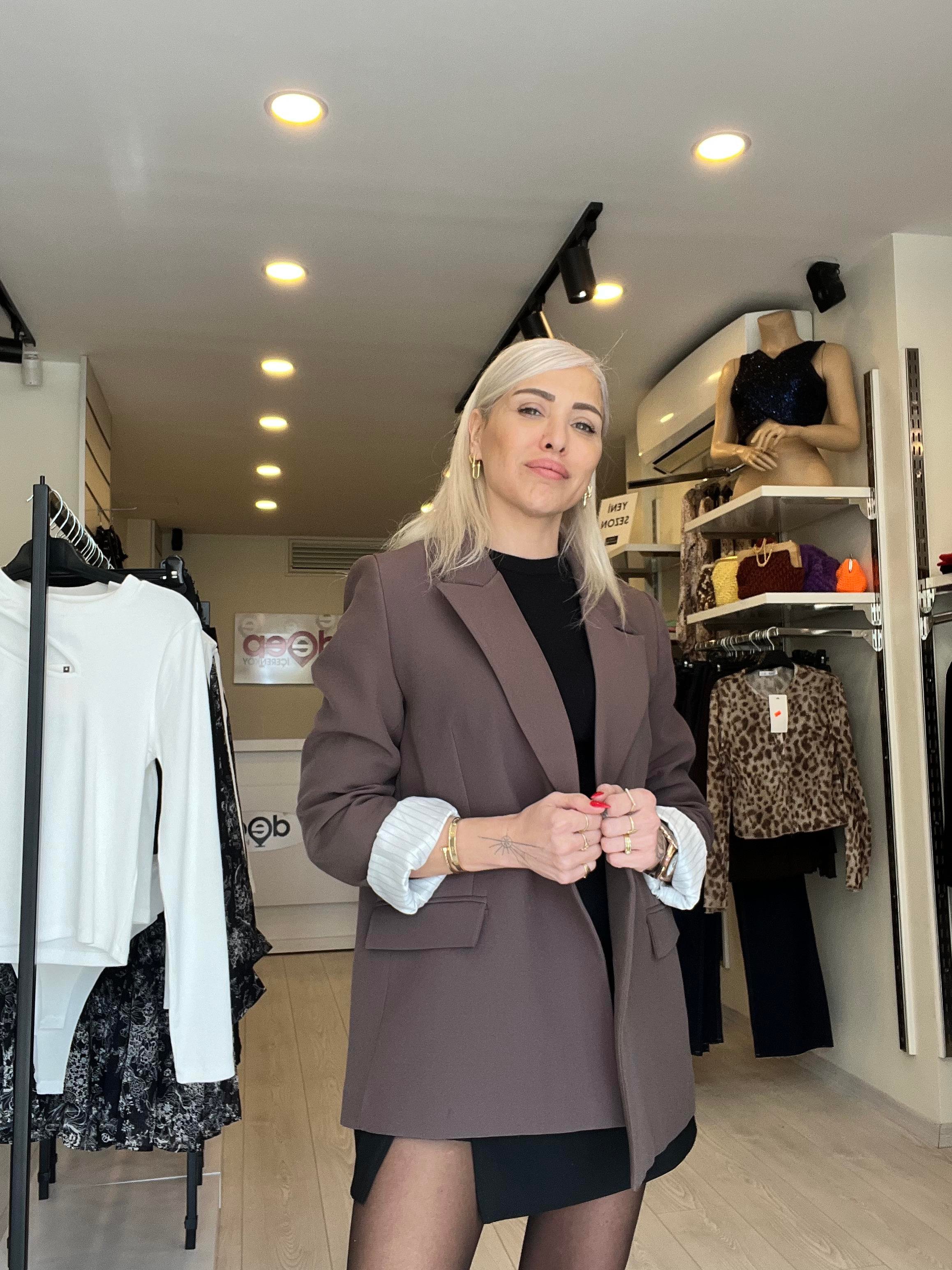 Kolu Katlamalı Oversize Ceket
