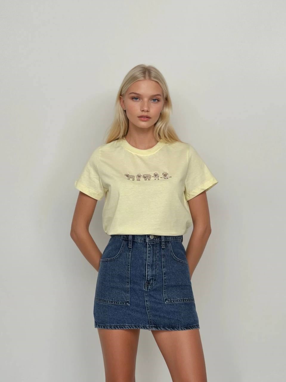Limon Sarısı Kuzu Nakışlı T-Shirt
