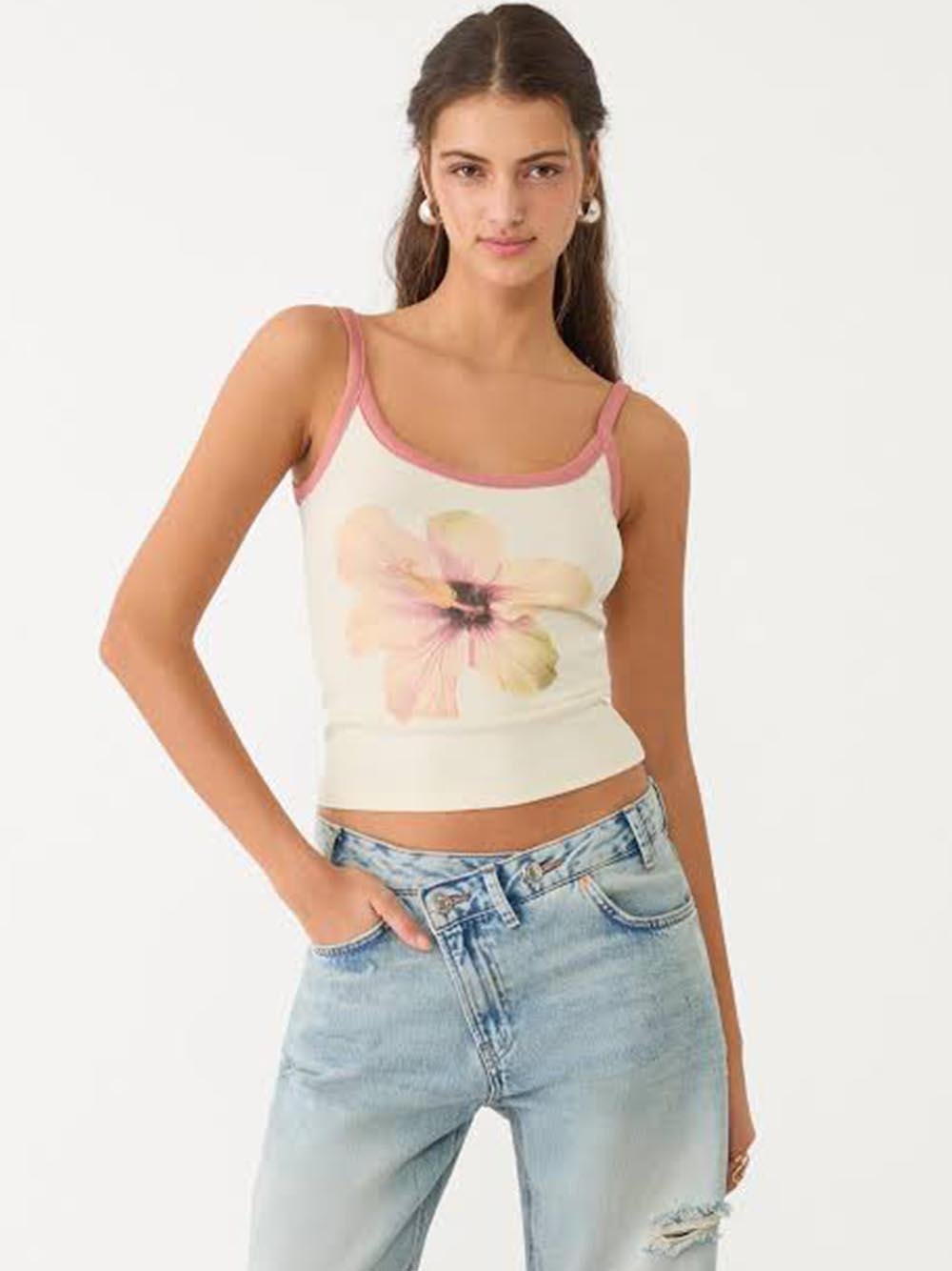 Marka Muadili Hibiskus Desenli Krem  Atlet
