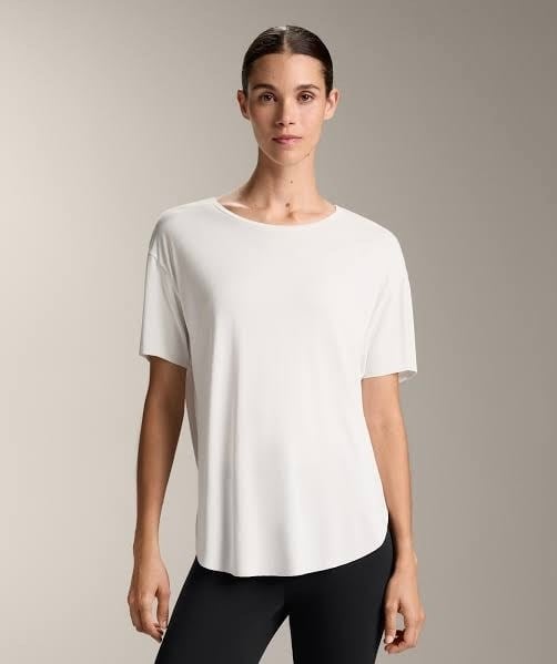 Orijinal Marka Ekru Lazer Kesimli Basic T-Shirt