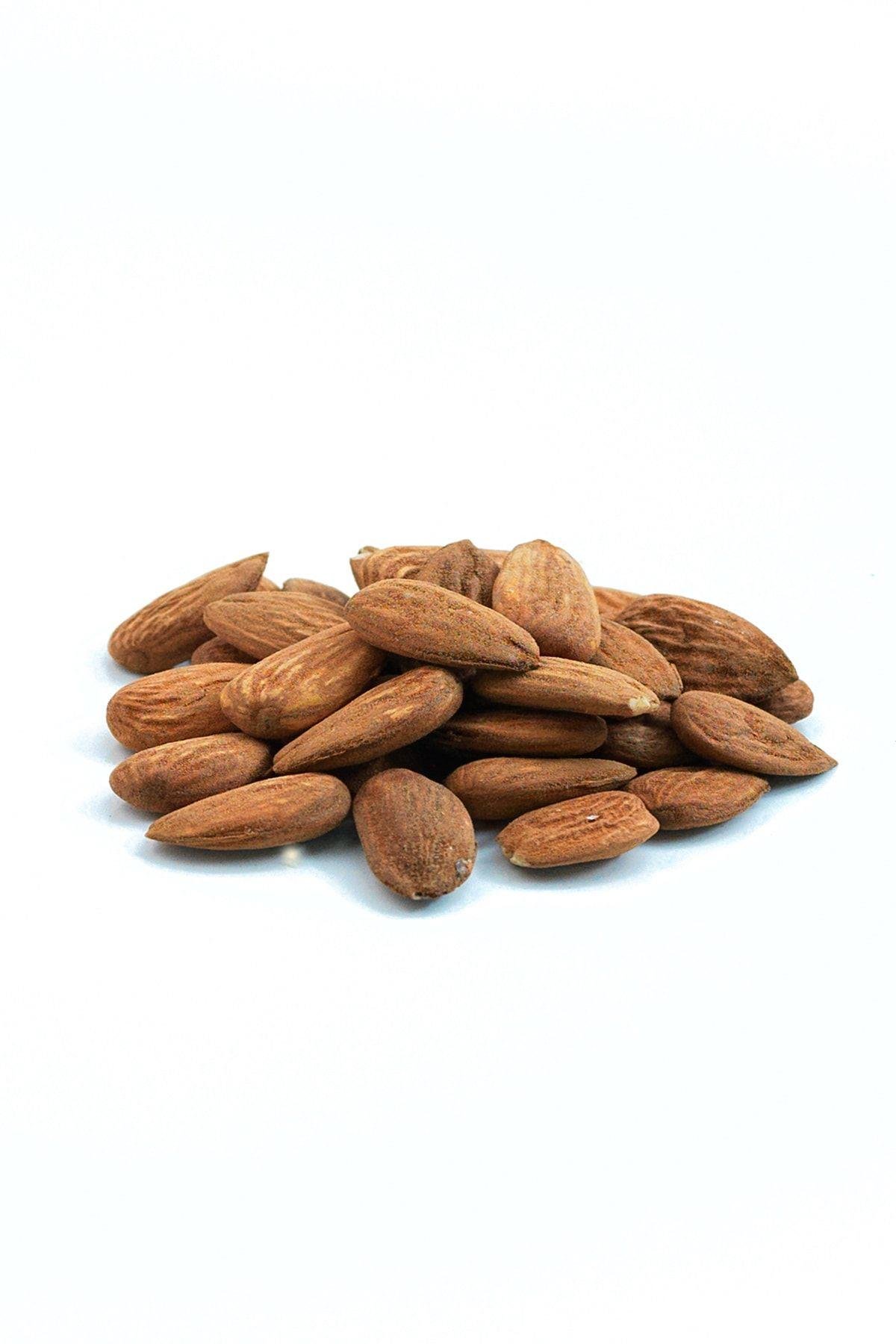 Badem Içi Çiğ Yerli 1 Kg
