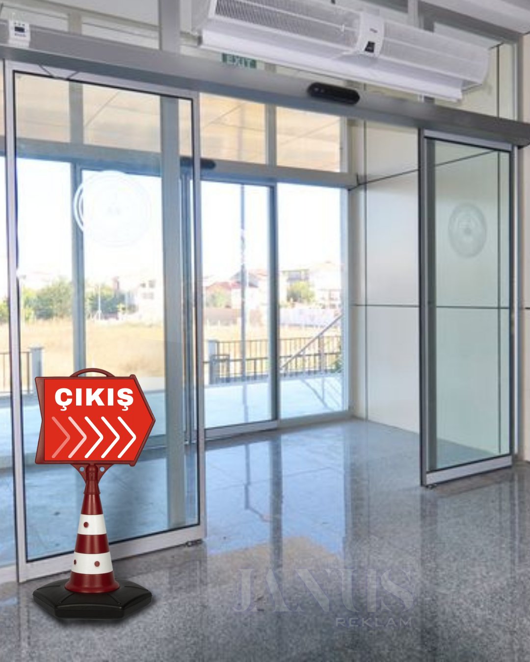 Giriş Çıkış Ok Duba