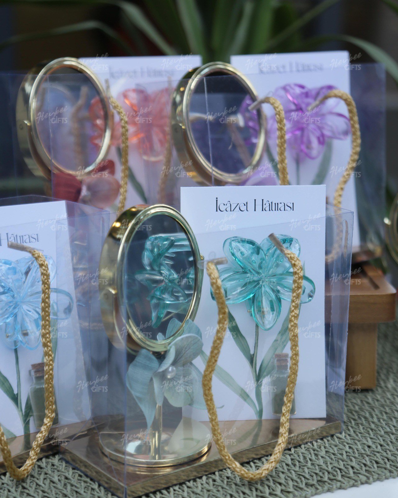 Gold Ayaklı Ayna Lotus Kına Seti