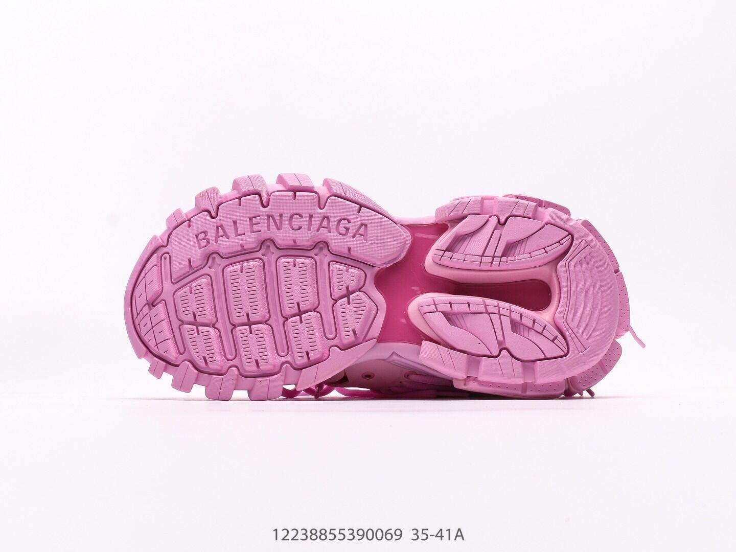 Balenciaga Triple S – Iconic Chunky Dad Sneaker Balenciaga