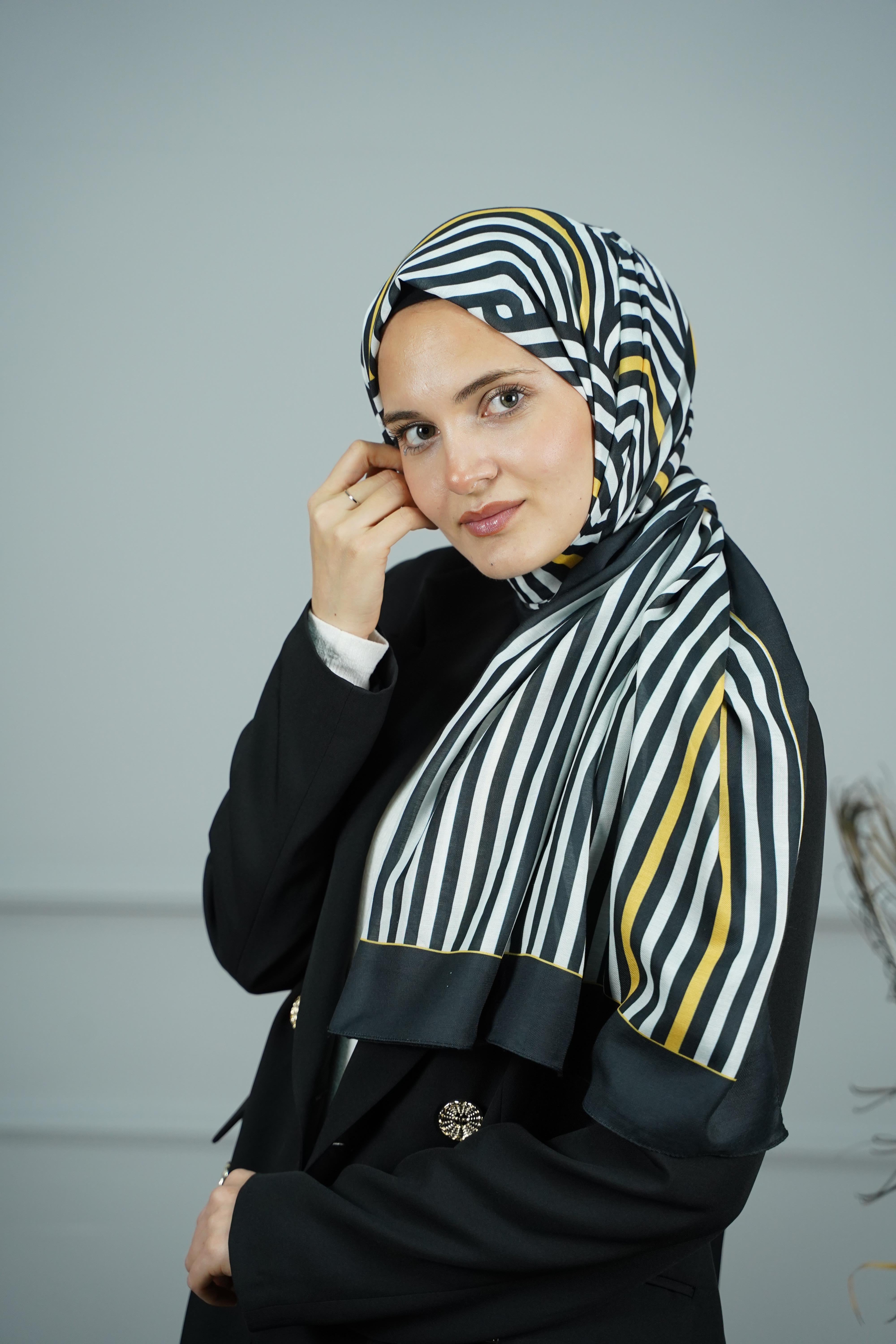 LADURE İPEK ŞAL