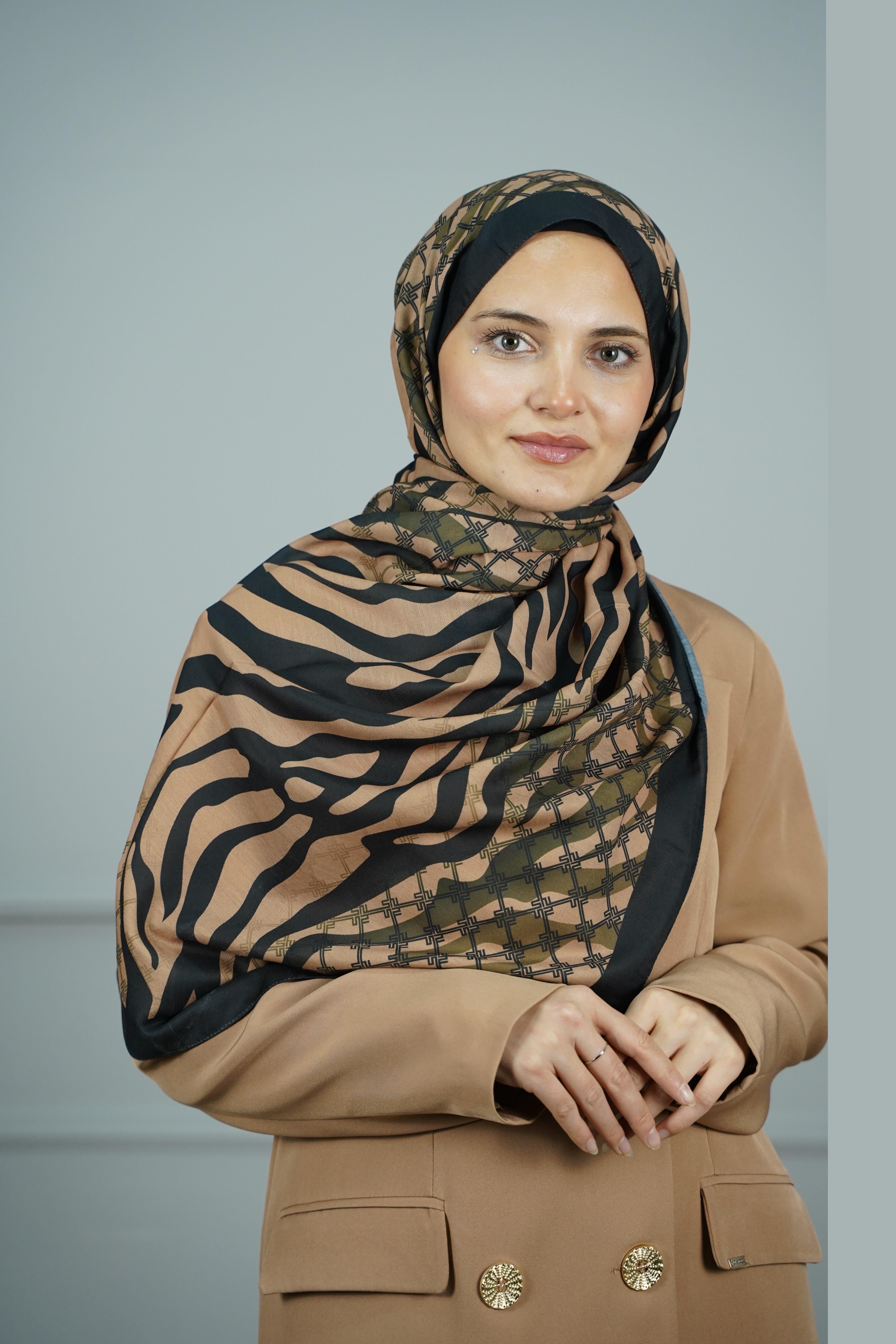 LADURE İPEK ŞAL