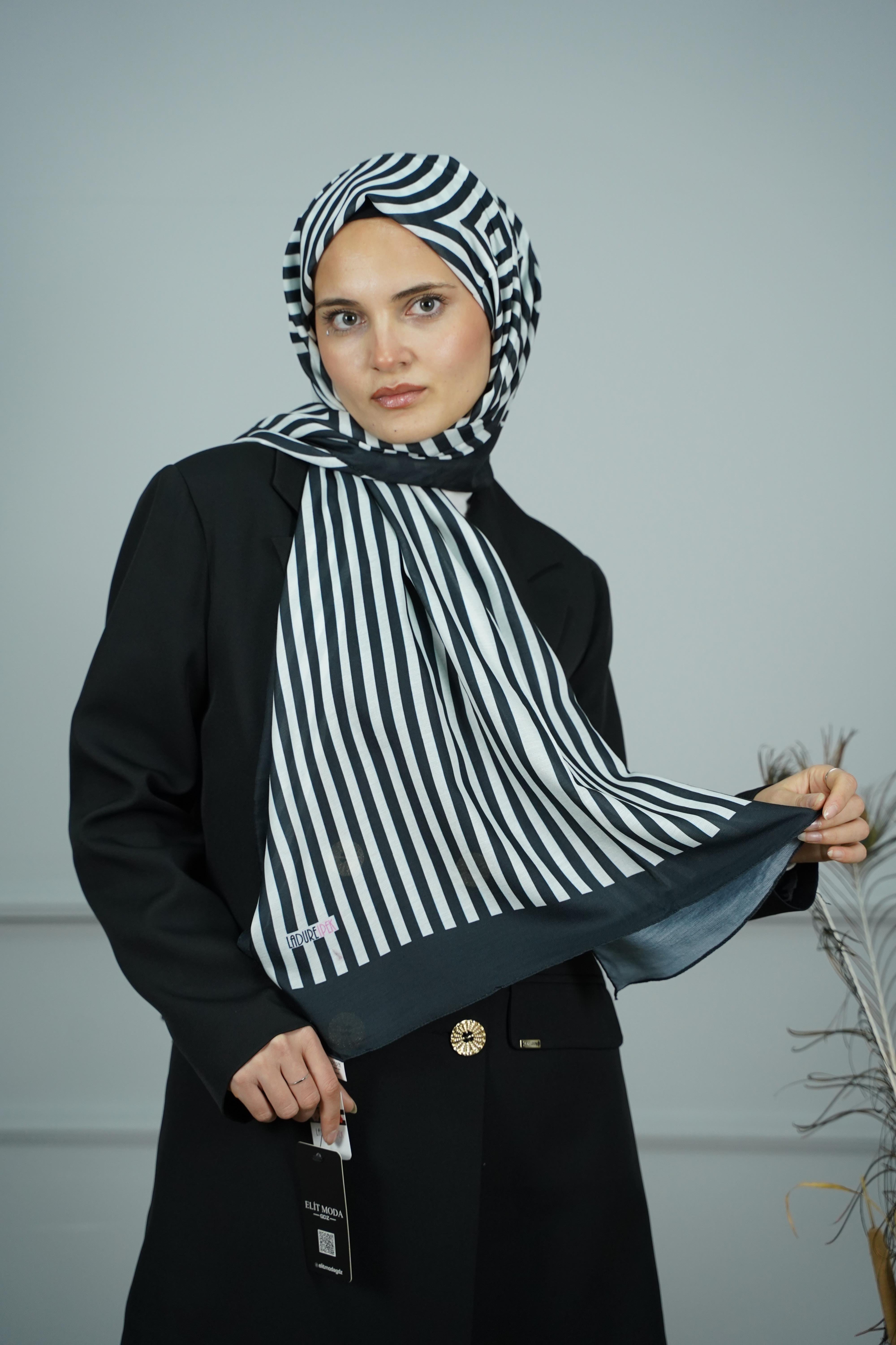 LADURE İPEK ŞAL
