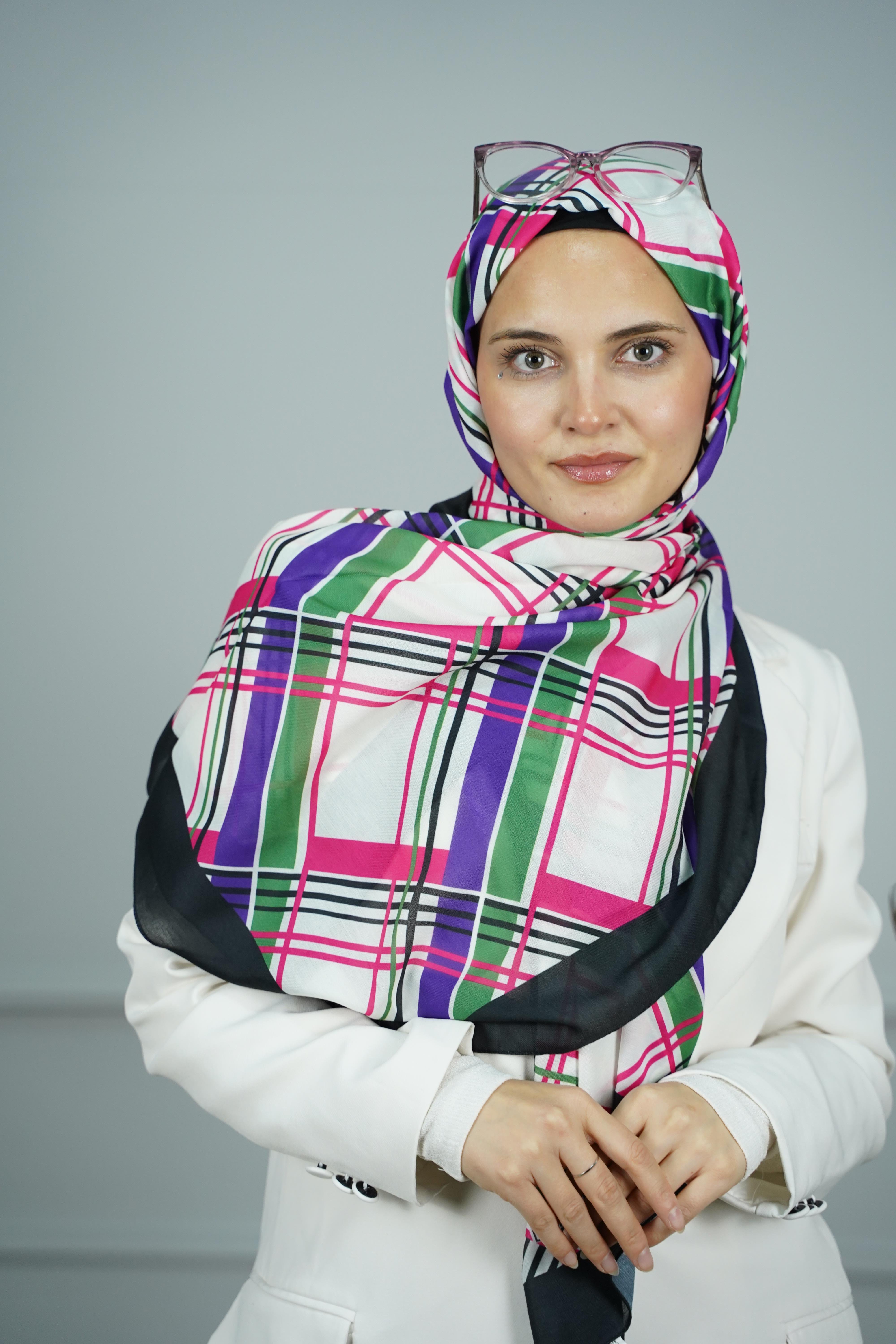 LADURE İPEK ŞAL