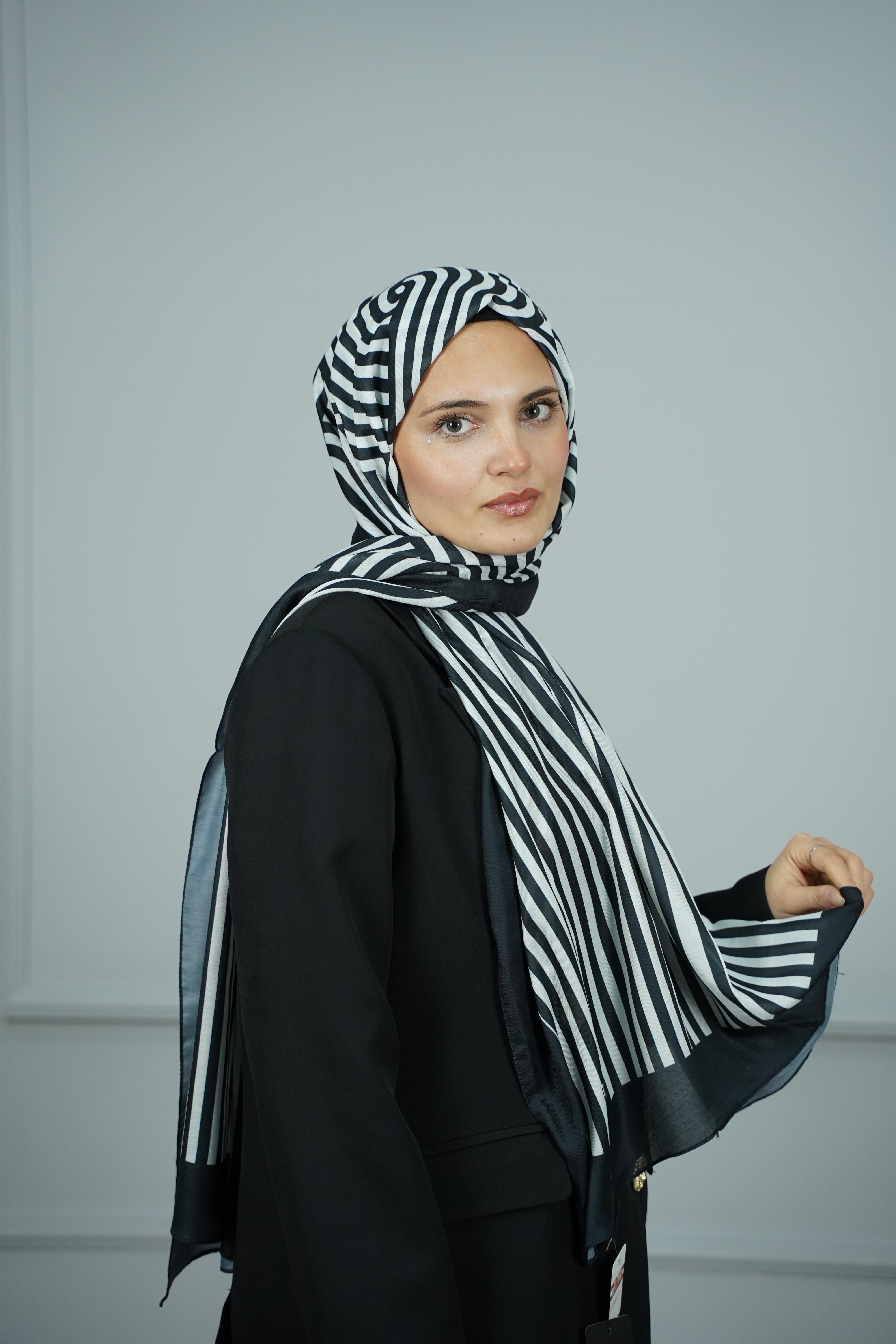 LADURE İPEK ŞAL