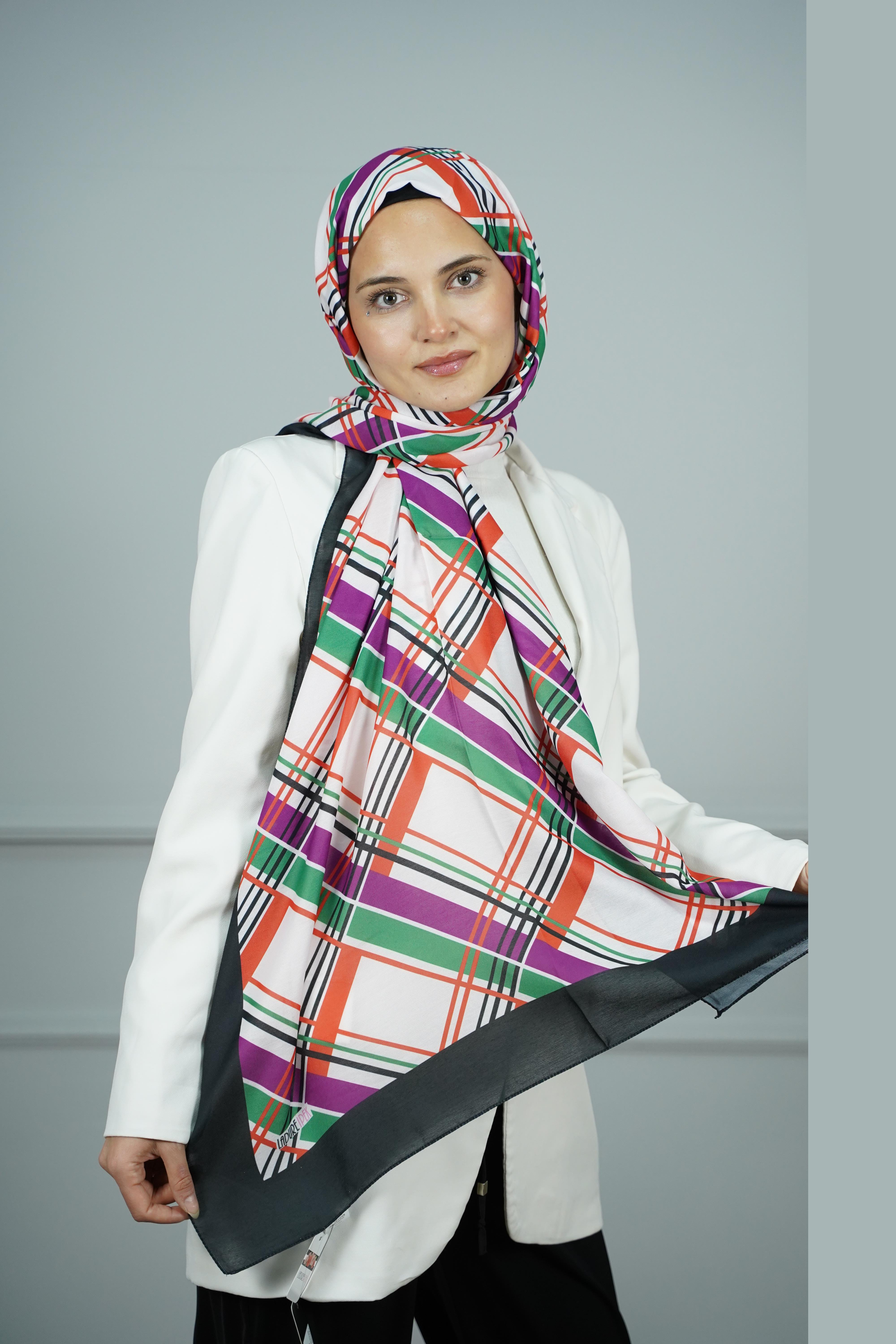 LADURE İPEK ŞAL