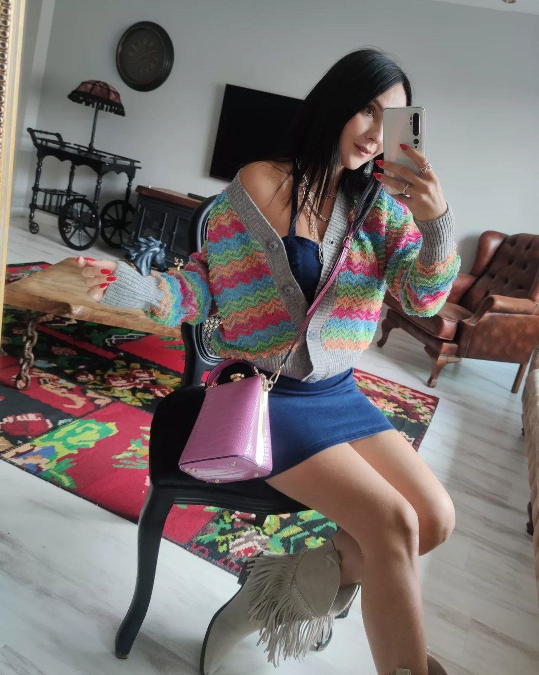 NEFİSE HIRKA