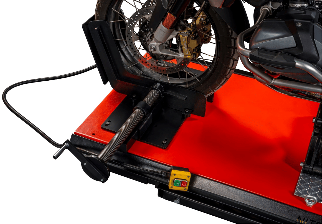 Nitromac SS750 PRO — Tam Otomatik Motosiklet Bakım Lifti
